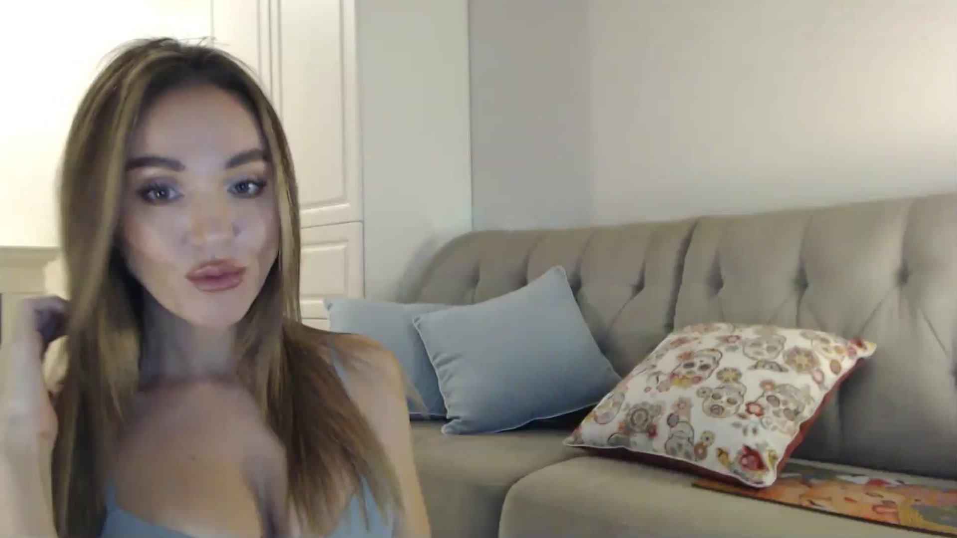 Gallery image thumbnail from Elysewine's myfreecams stream on, 10/19/2024, 06:17 image 1 of 20