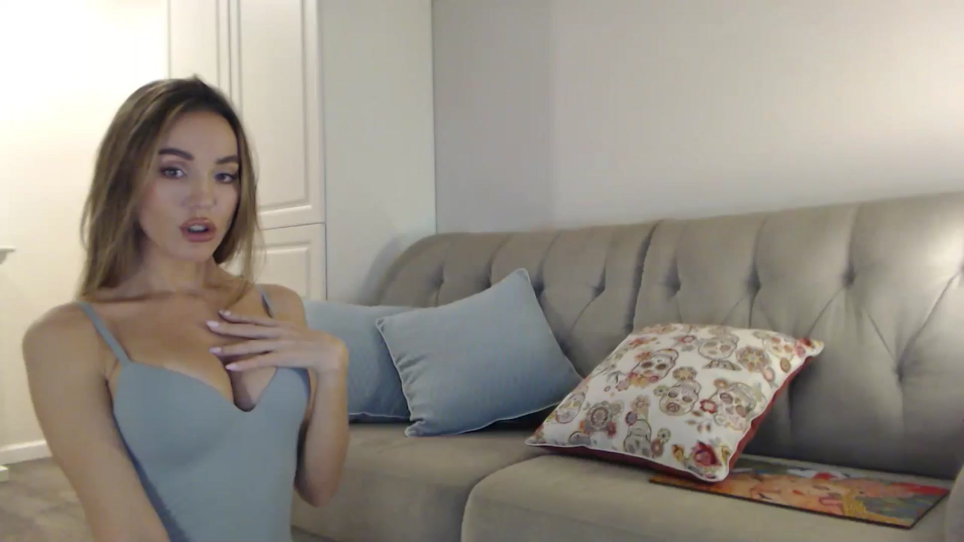 Gallery image thumbnail from Elysewine's myfreecams stream on, 10/19/2024, 06:17 image 9 of 20