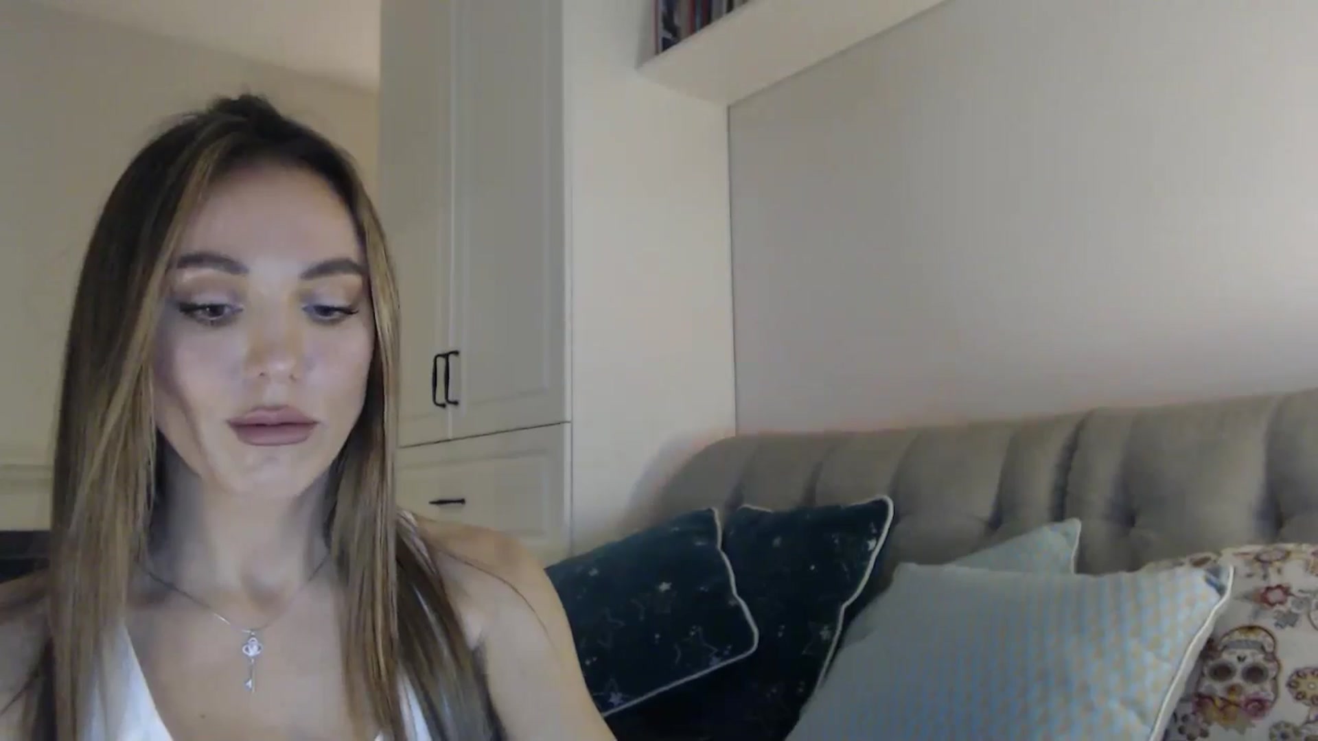 Gallery image thumbnail from Elysewine's myfreecams stream on, 10/20/2024, 05:54 image 14 of 20