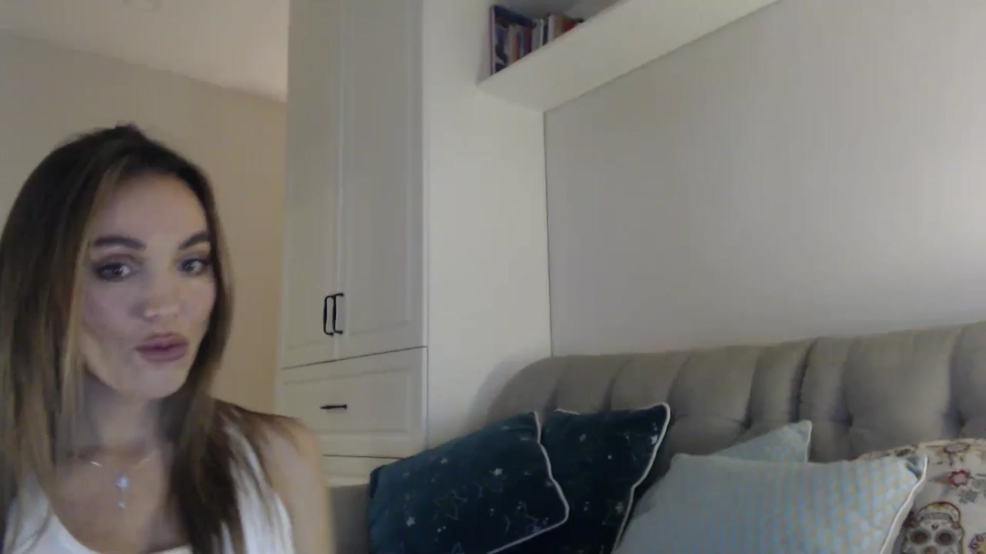 Gallery image thumbnail from Elysewine's myfreecams stream on, 10/20/2024, 05:54 image 13 of 20