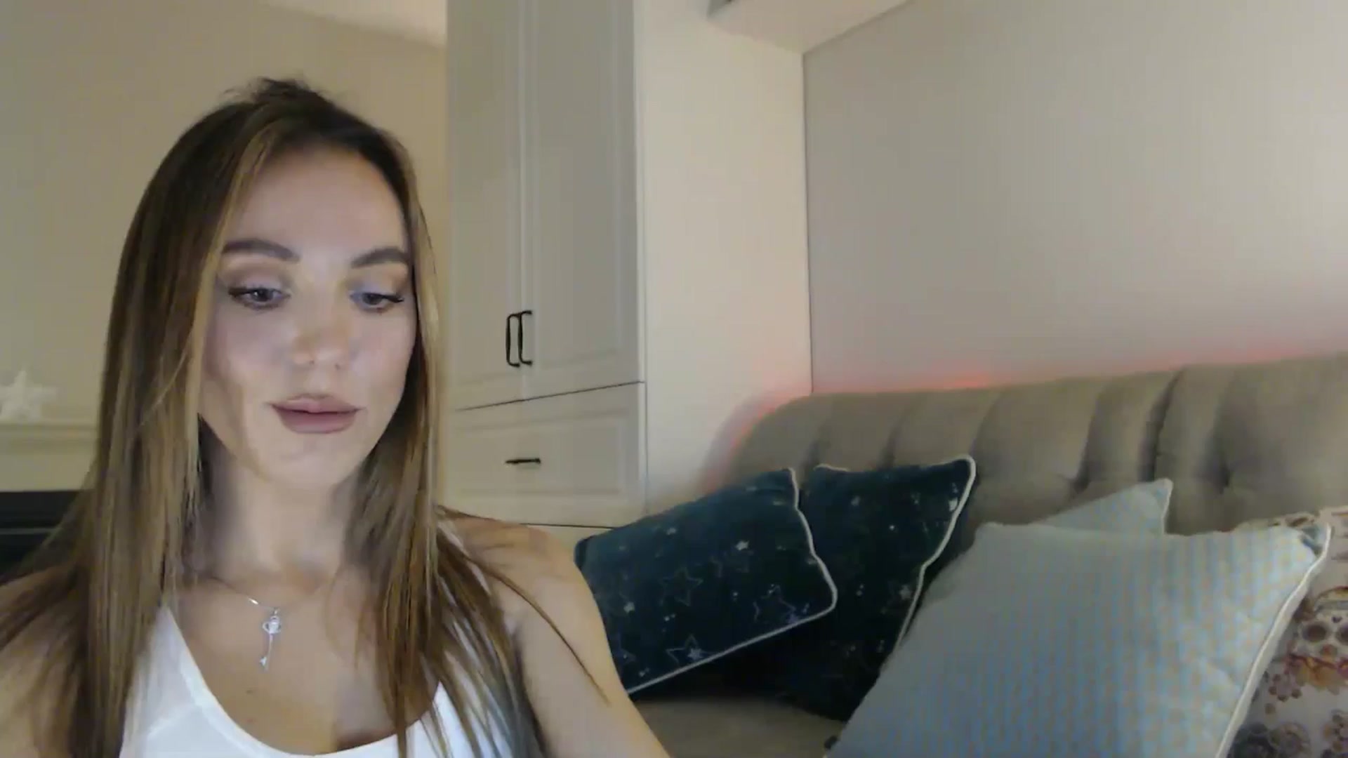 Gallery image thumbnail from Elysewine's myfreecams stream on, 10/20/2024, 05:54 image 19 of 20
