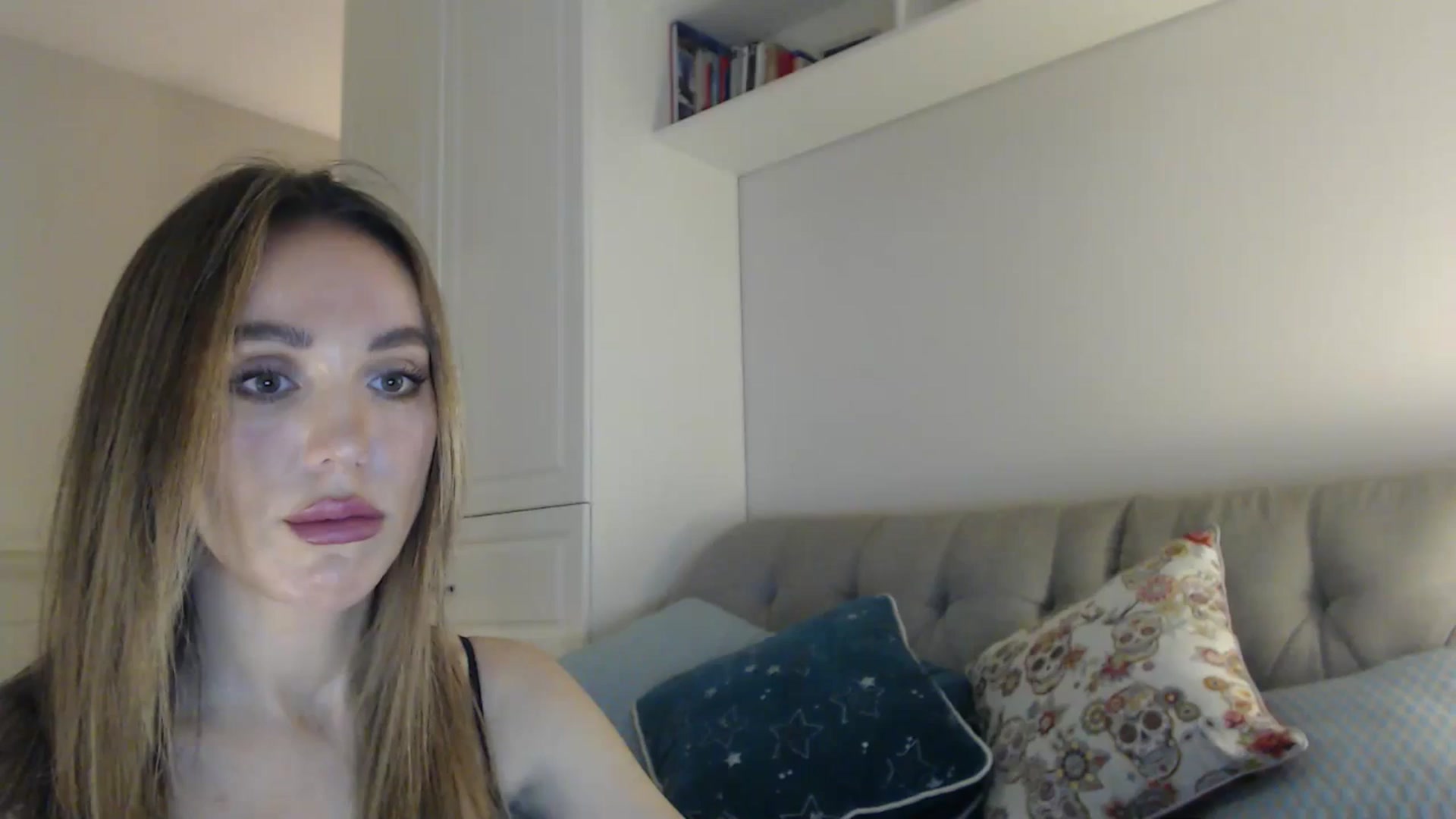 Gallery image thumbnail from Elysewine's myfreecams stream on, 10/27/2024, 05:35 image 17 of 20