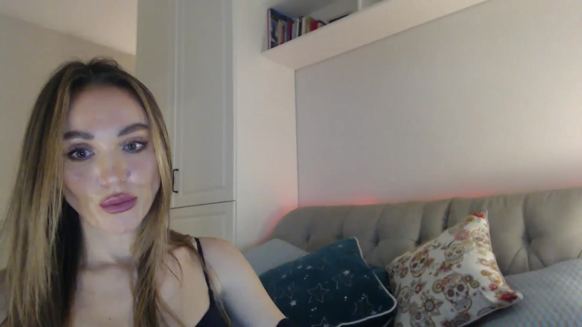 Gallery image thumbnail from Elysewine's myfreecams stream on, 10/27/2024, 05:35 image 14 of 20