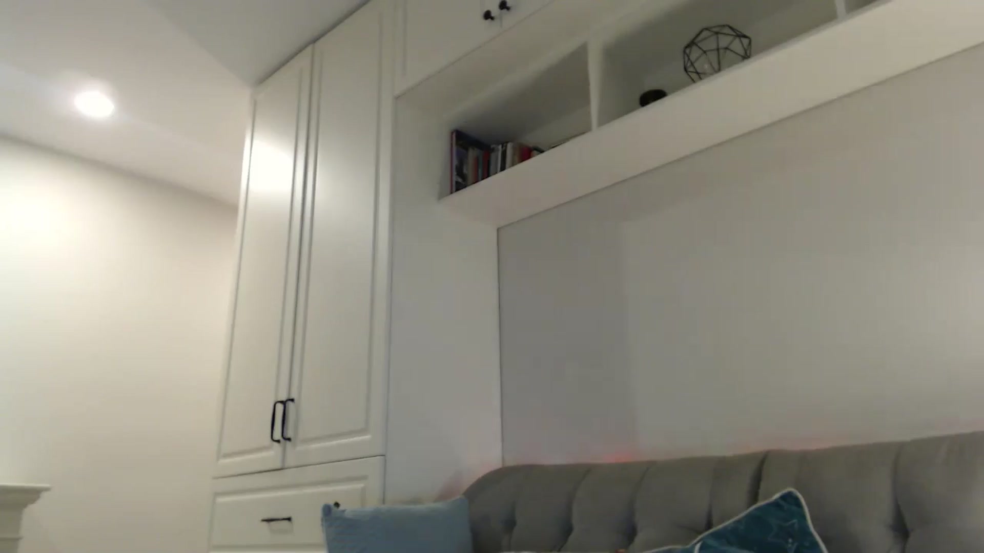 Gallery image thumbnail from Elysewine's myfreecams stream on, 11/09/2024, 06:59 image 15 of 20