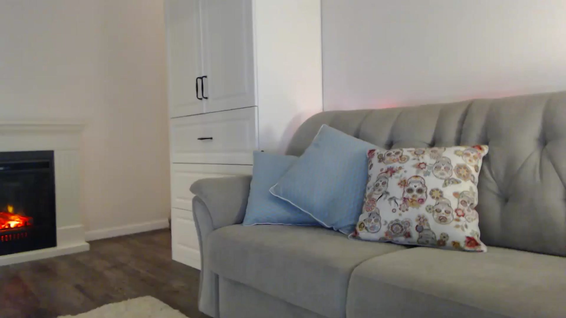 Gallery image thumbnail from Elysewine's myfreecams stream on, 11/09/2024, 10:24 image 7 of 20