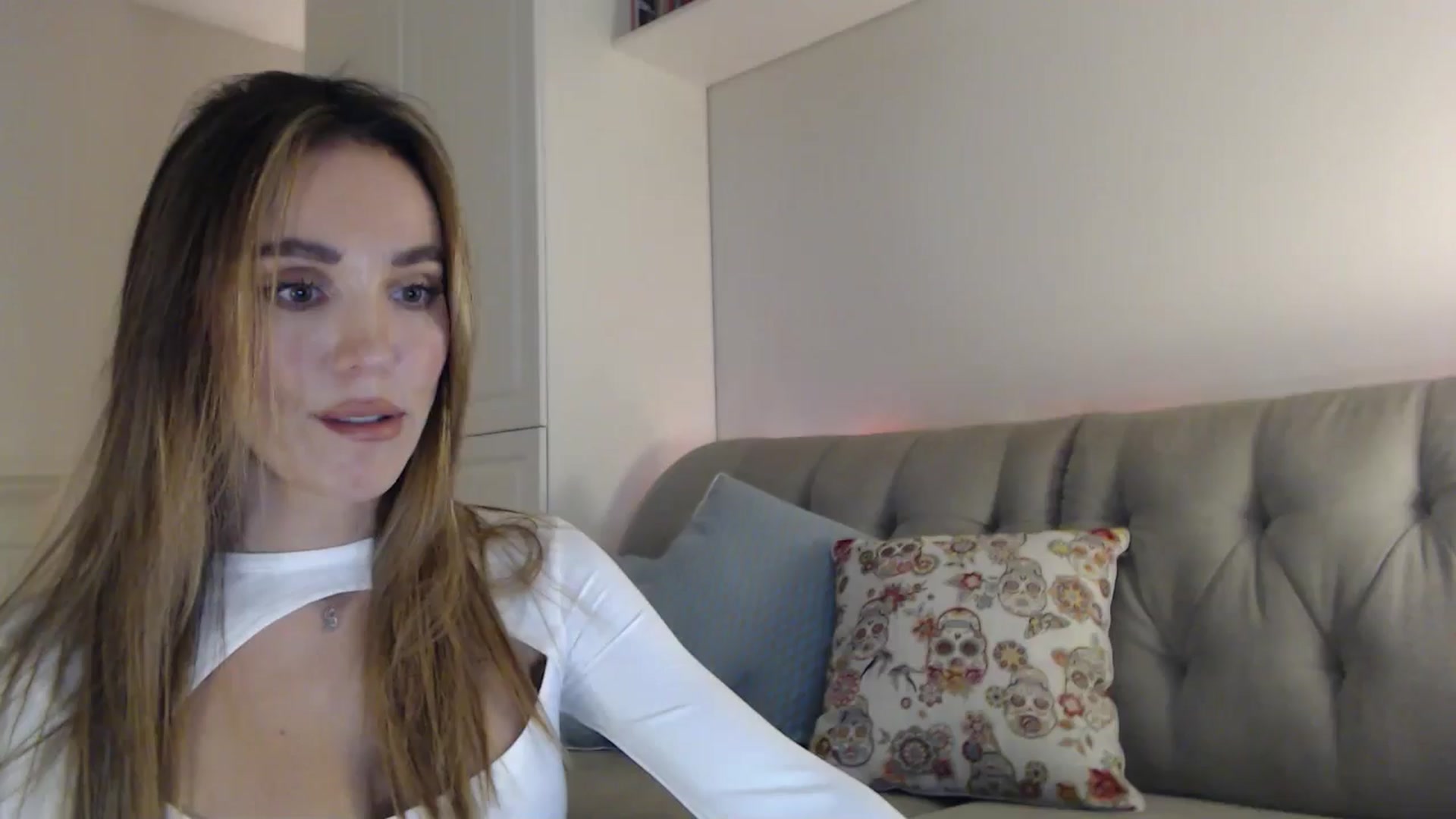 Gallery image thumbnail from Elysewine's myfreecams stream on, 11/09/2024, 10:24 image 1 of 20