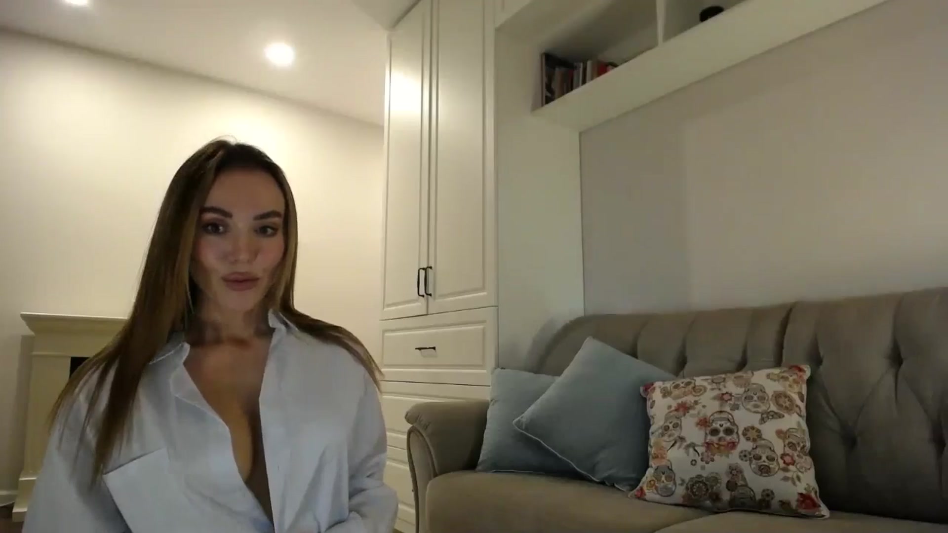 Gallery image thumbnail from Elysewine's myfreecams stream on, 11/10/2024, 05:37 image 12 of 20