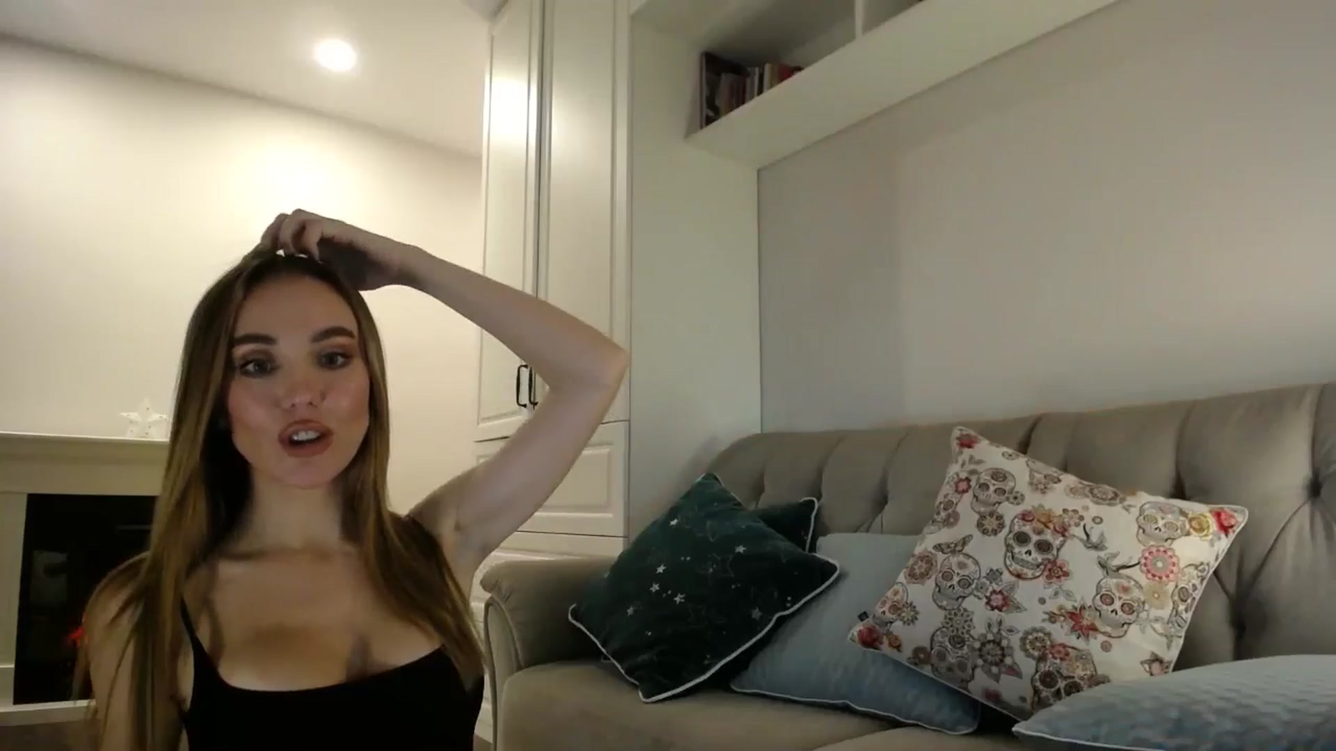 Gallery image thumbnail from Elysewine's myfreecams stream on, 11/16/2024, 07:00 image 10 of 20