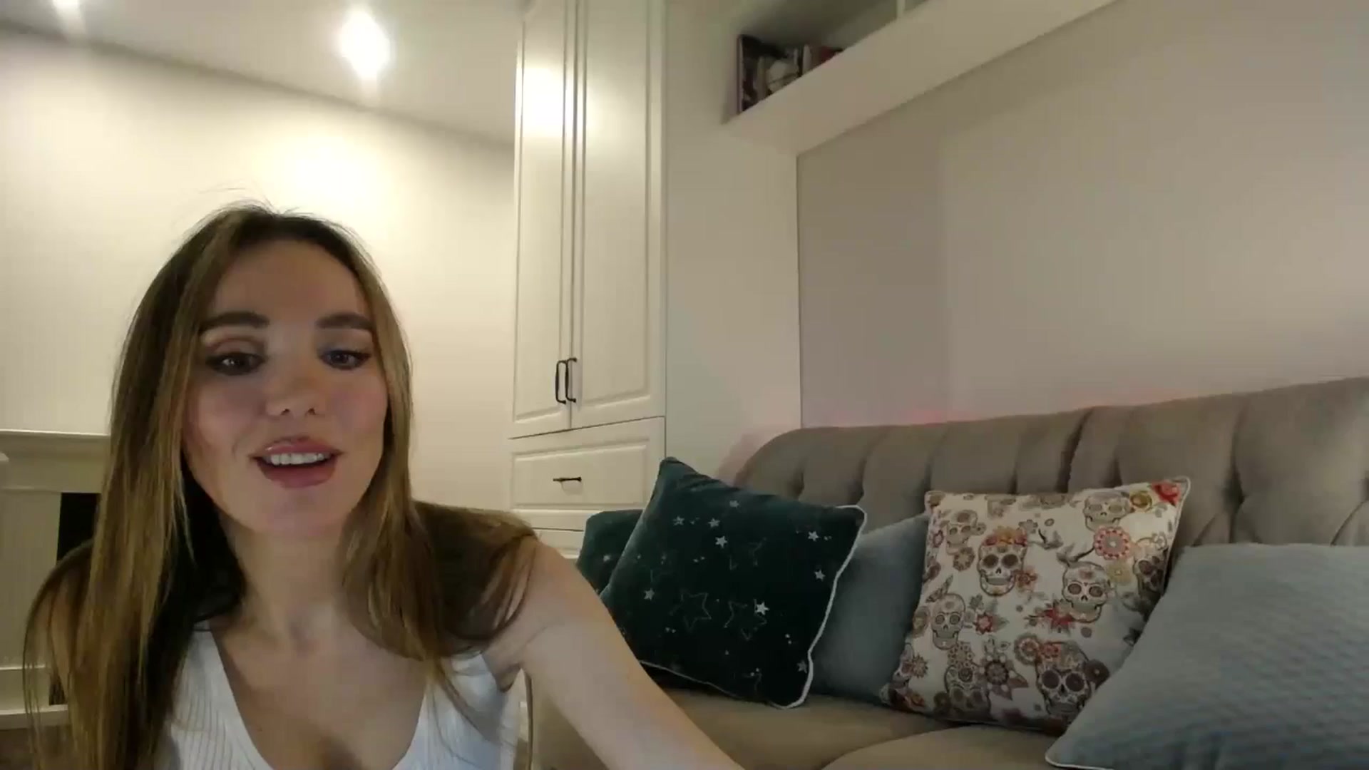 Gallery image thumbnail from Elysewine's myfreecams stream on, 11/23/2024, 07:43 image 1 of 20