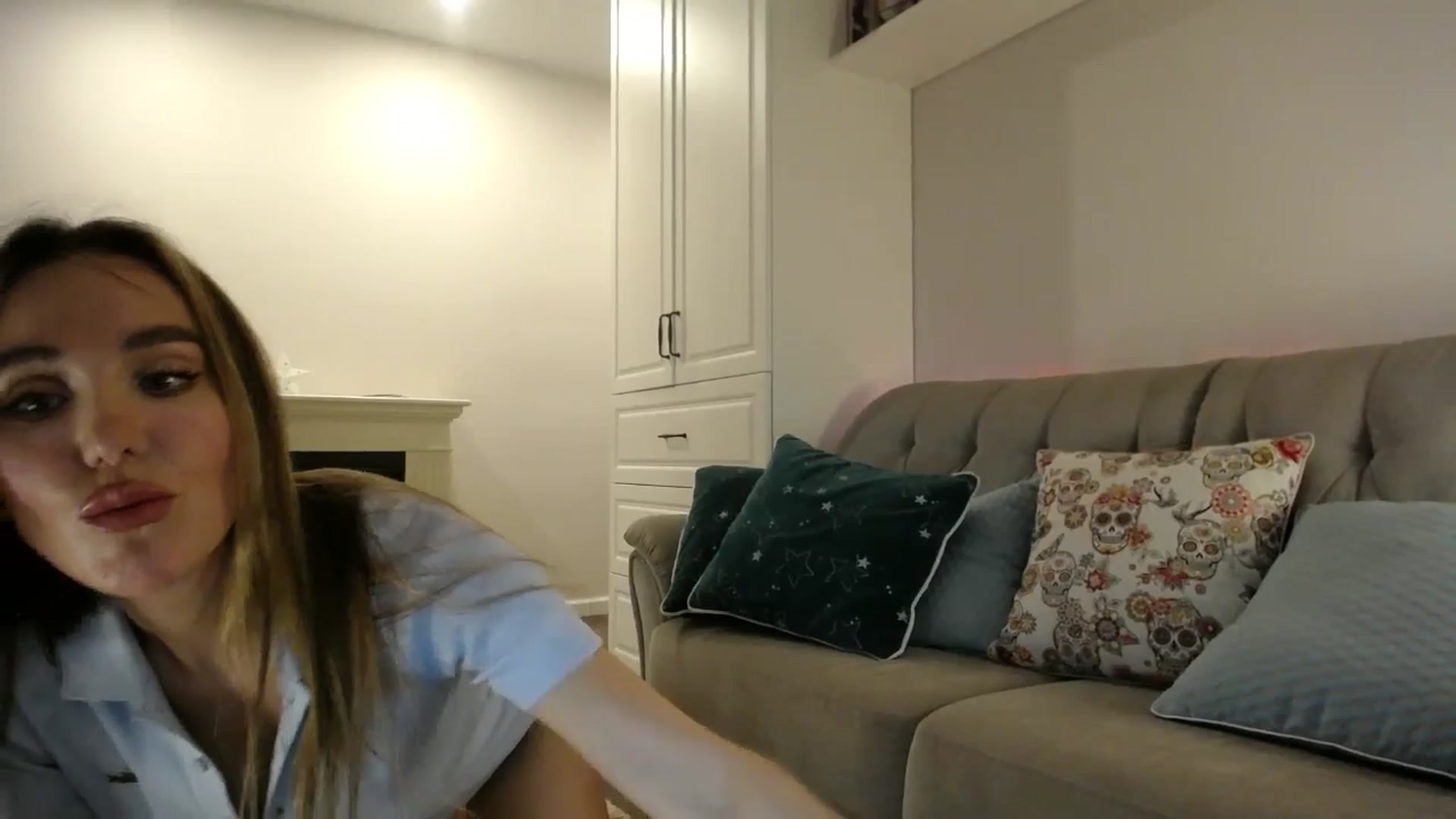 Gallery image thumbnail from Elysewine's myfreecams stream on, 11/23/2024, 07:43 image 13 of 20