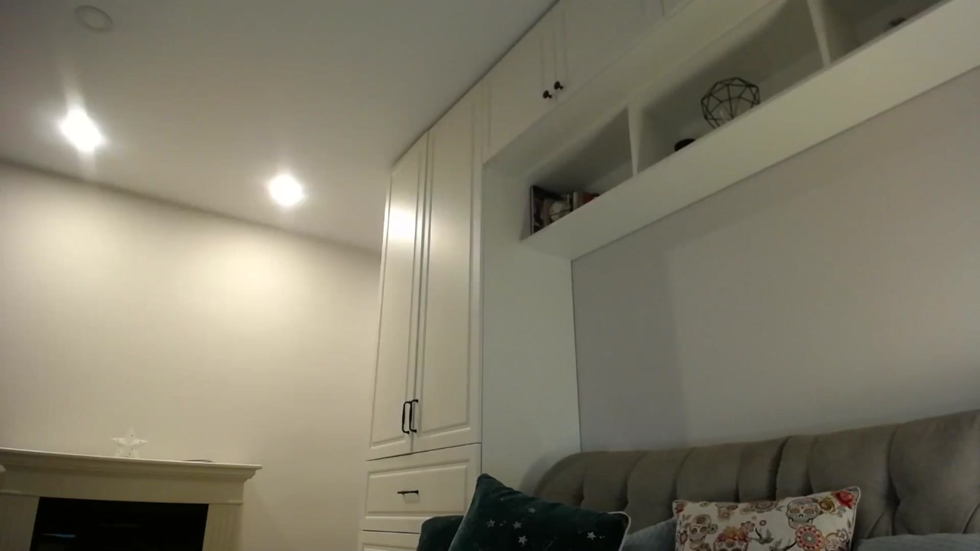 Gallery image thumbnail from Elysewine's myfreecams stream on, 11/23/2024, 07:43 image 2 of 20