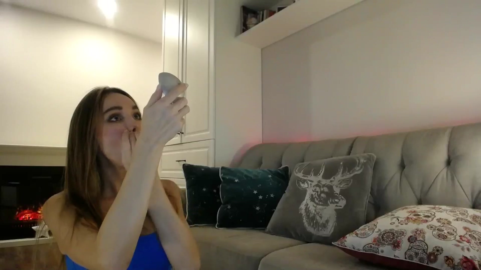 Gallery image thumbnail from Elysewine's myfreecams stream on, 11/24/2024, 07:37 image 4 of 20