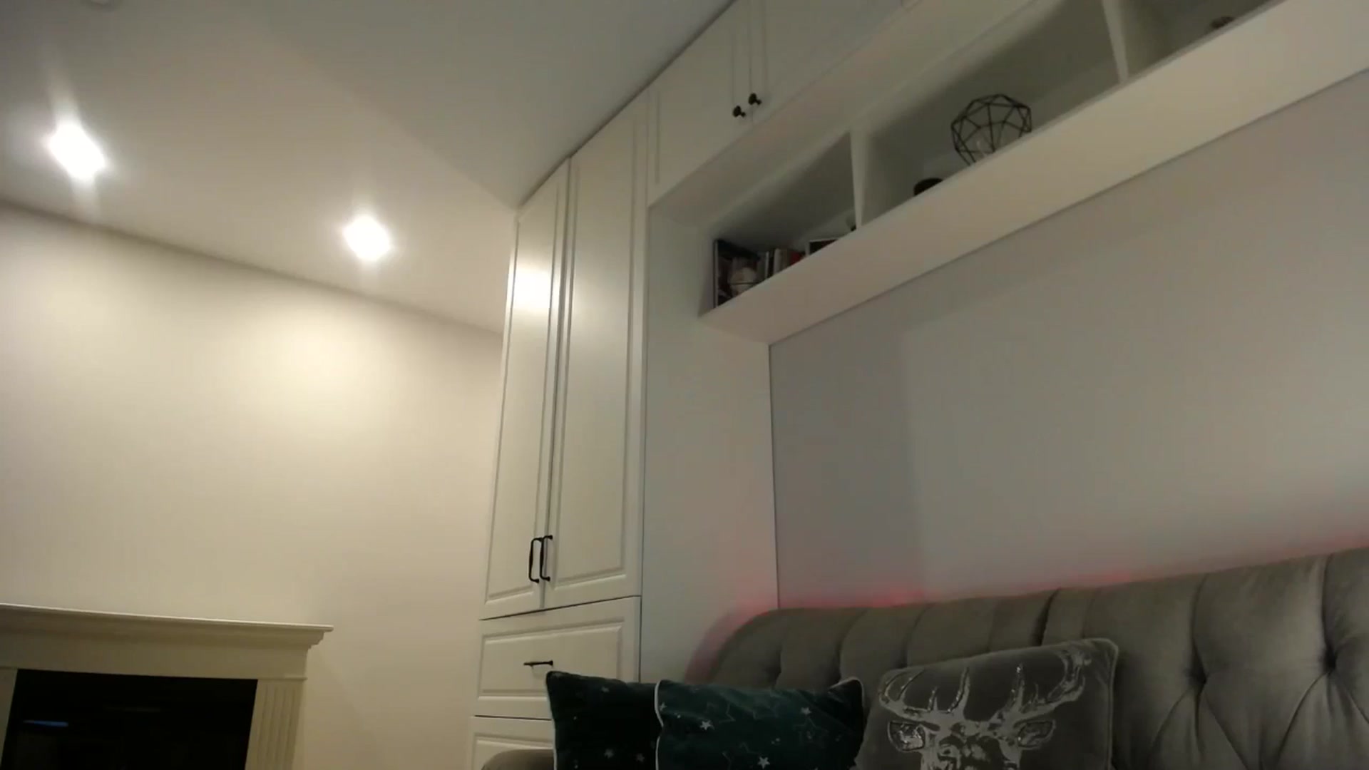 Gallery image thumbnail from Elysewine's myfreecams stream on, 11/24/2024, 07:37 image 3 of 20