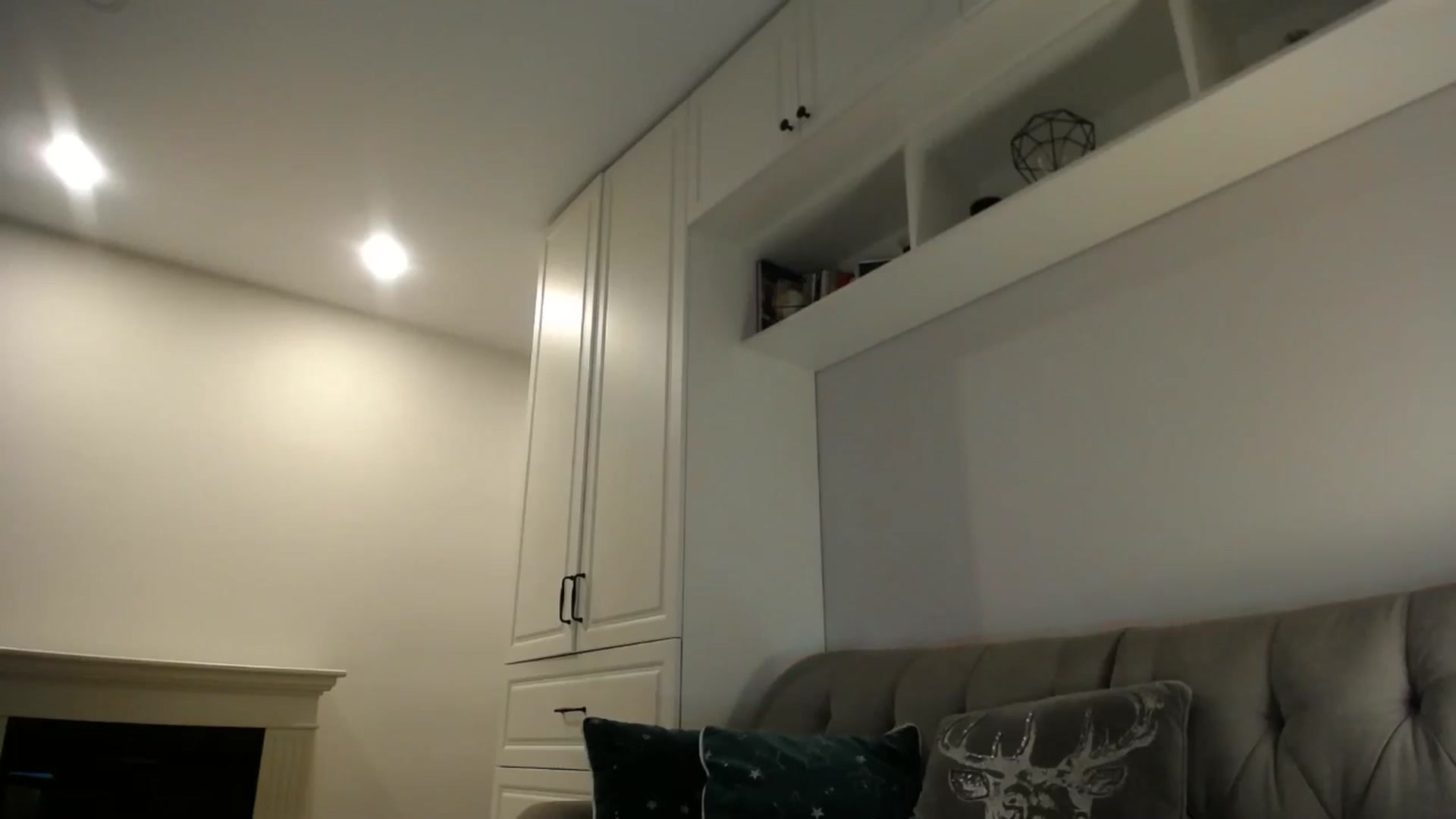 Gallery image thumbnail from Elysewine's myfreecams stream on, 11/24/2024, 07:37 image 19 of 20