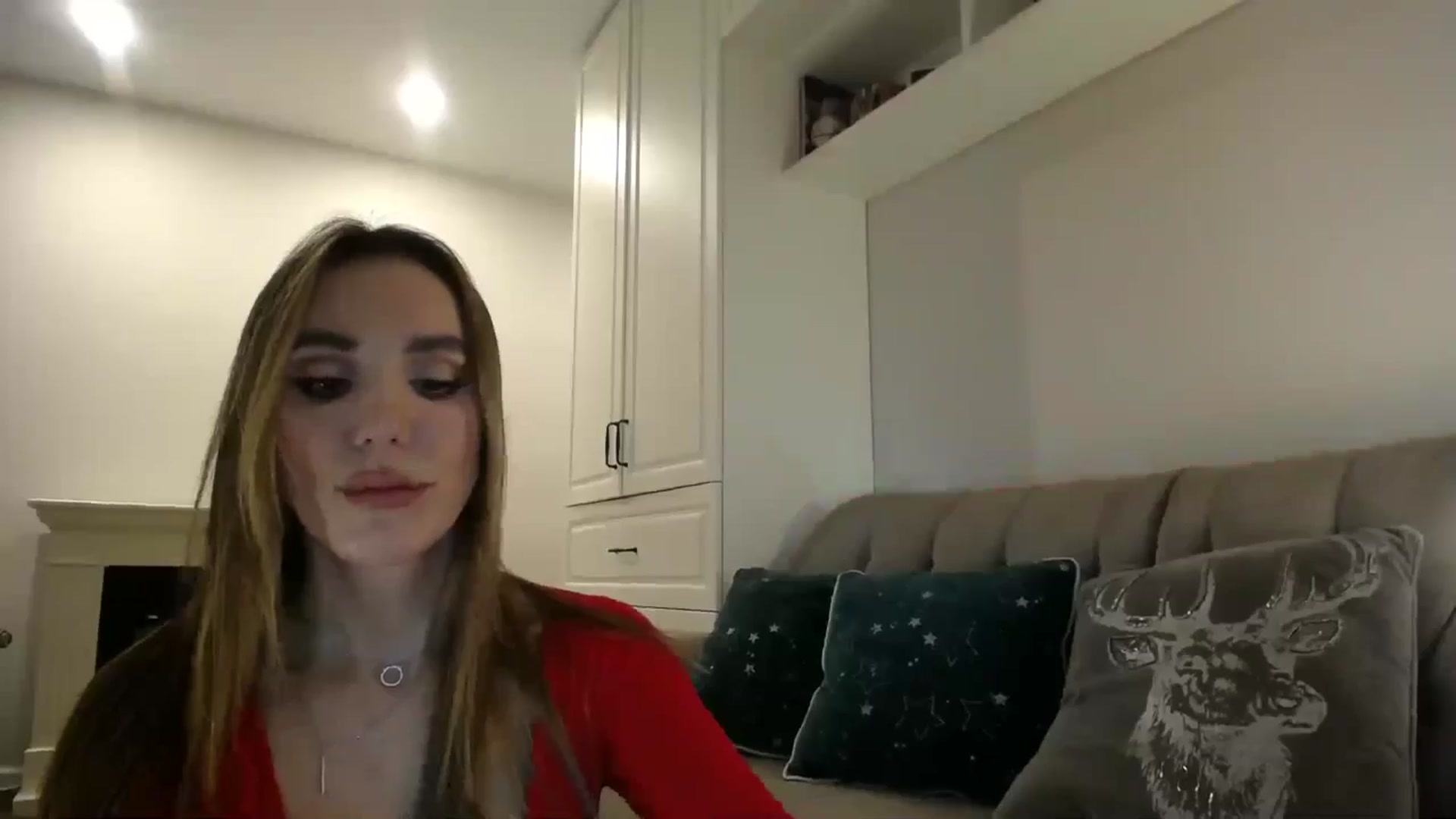 Gallery image thumbnail from Elysewine's myfreecams stream on, 12/07/2024, 07:31 image 4 of 20