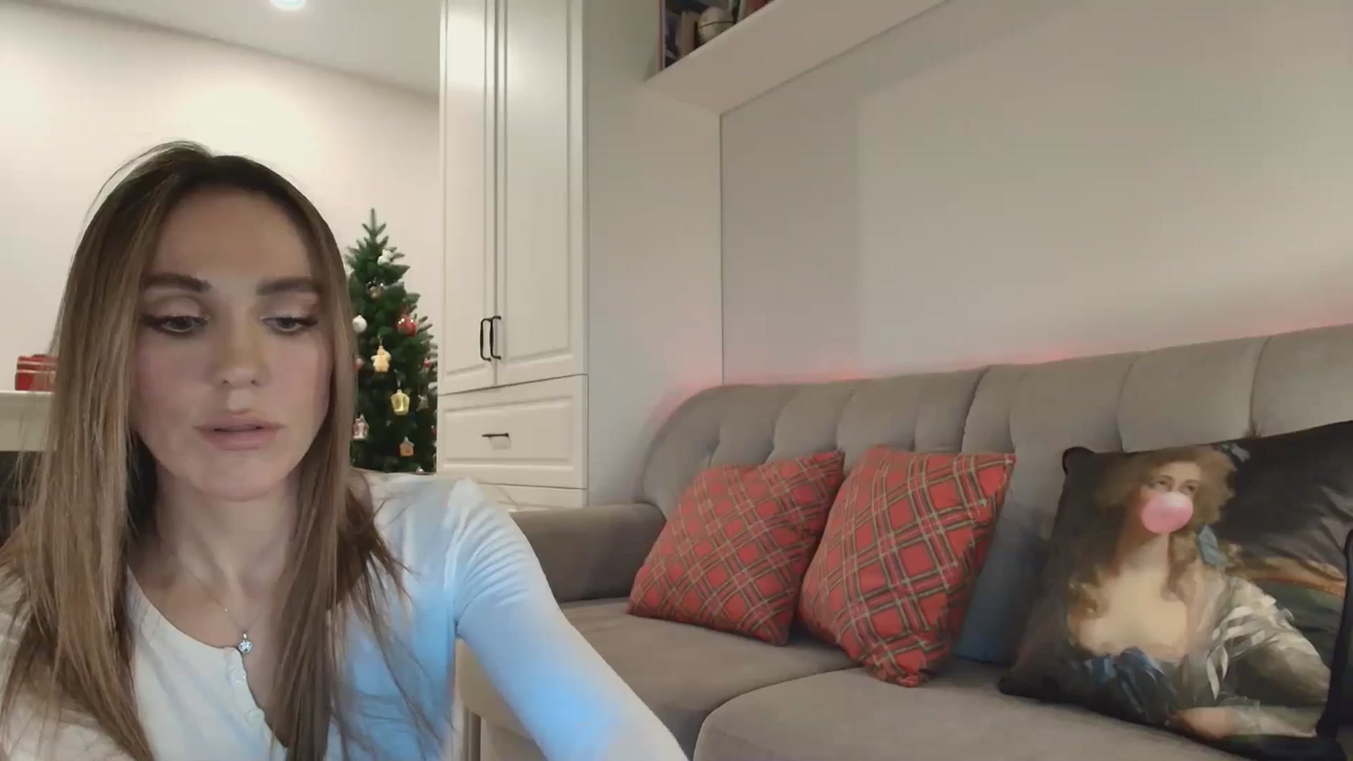 Gallery image thumbnail from Elysewine's myfreecams stream on, 12/14/2024, 08:25 image 3 of 20