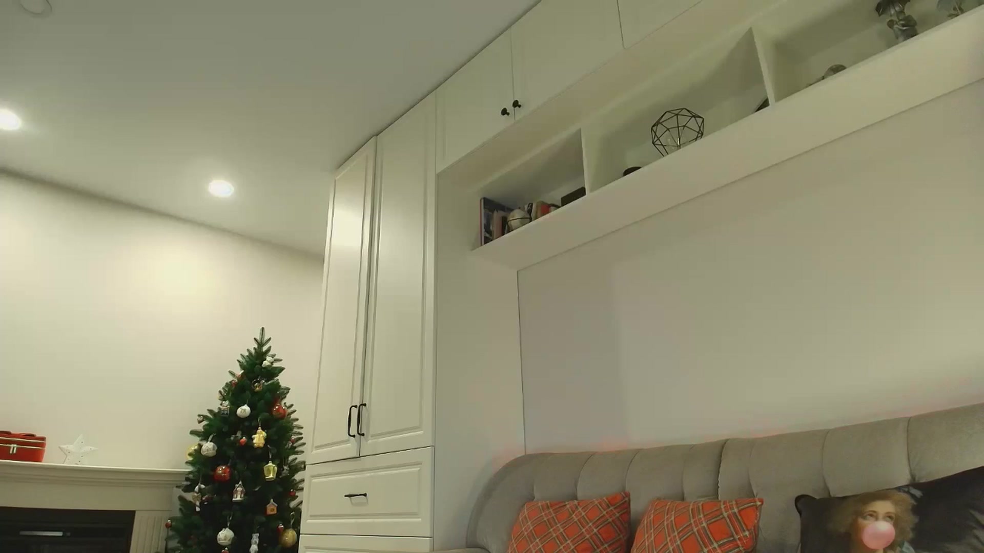 Gallery image thumbnail from Elysewine's myfreecams stream on, 12/14/2024, 08:25 image 17 of 20