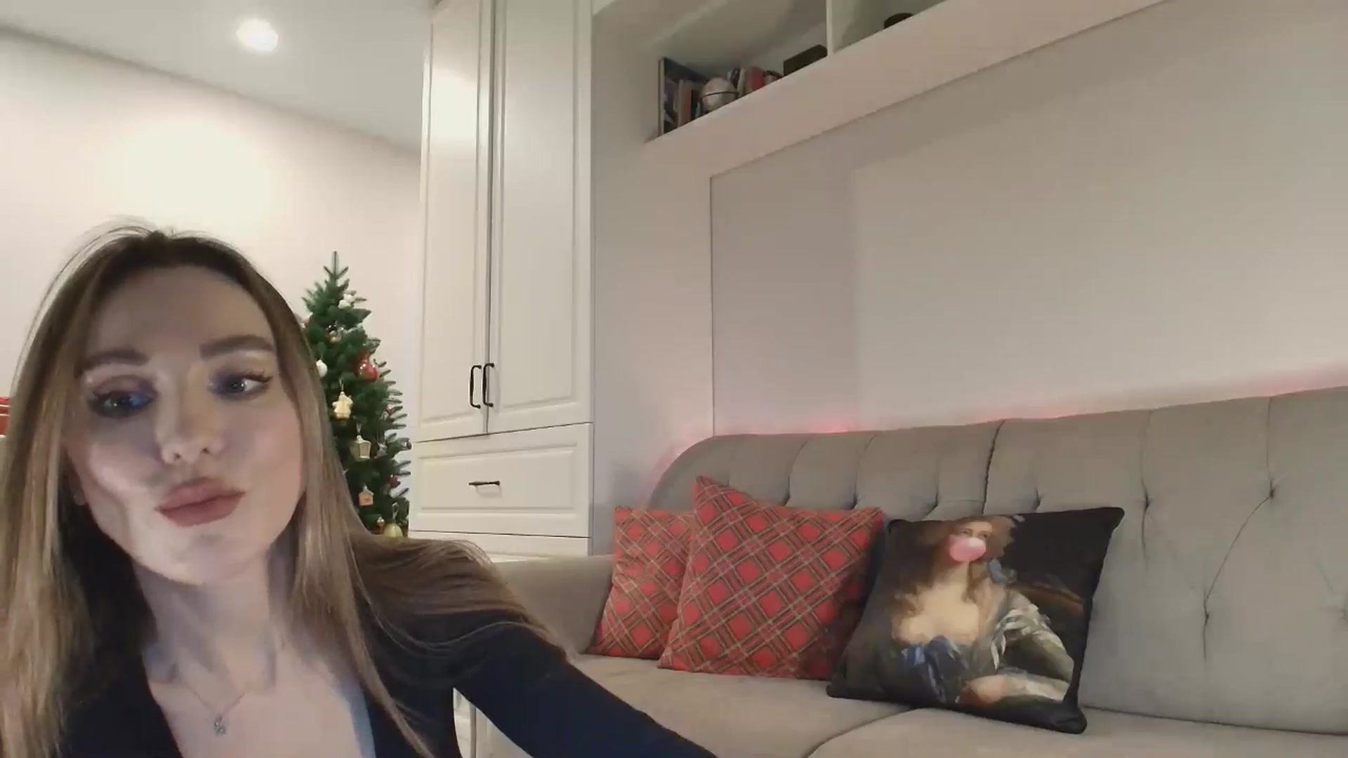 Gallery image thumbnail from Elysewine's myfreecams stream on, 12/15/2024, 06:44 image 8 of 20