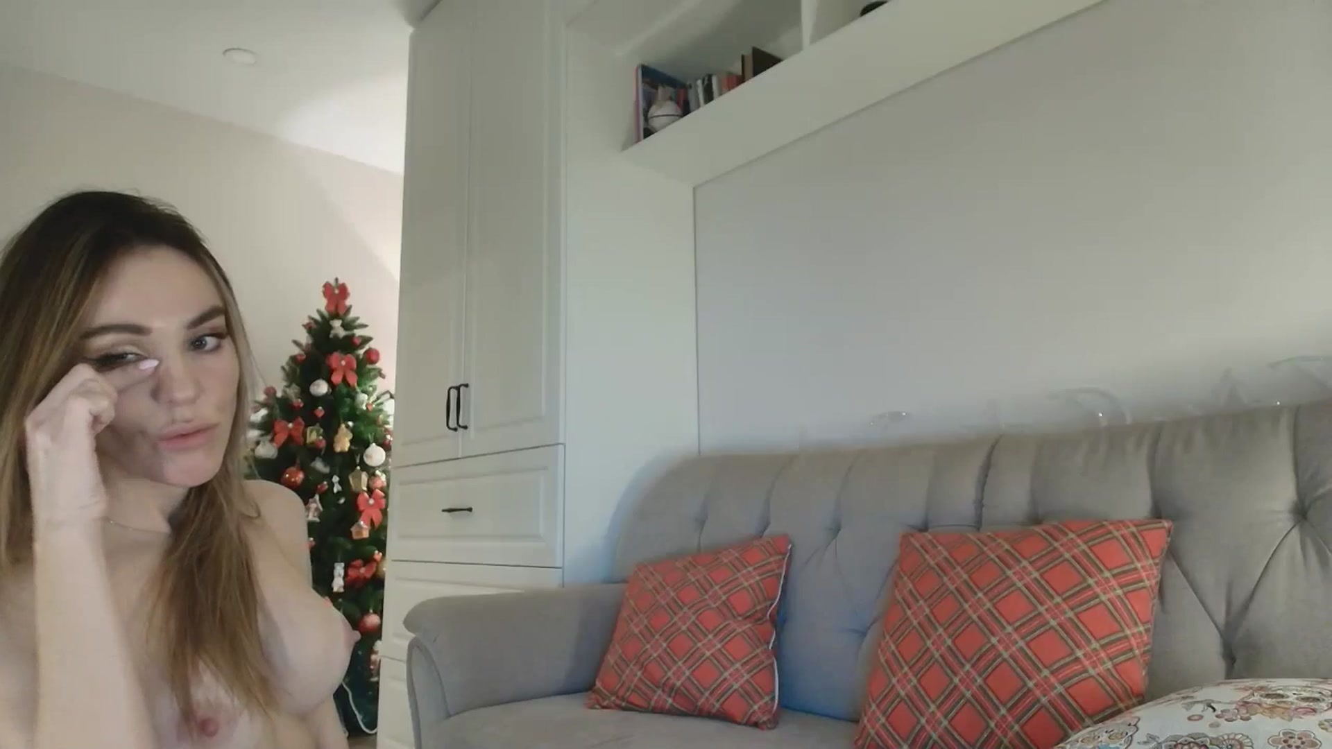 Gallery image thumbnail from Elysewine's myfreecams stream on, 12/29/2024, 08:20 image 19 of 20
