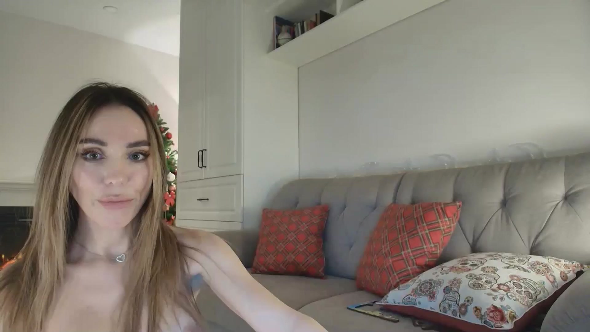 Gallery image thumbnail from Elysewine's myfreecams stream on, 12/29/2024, 08:20 image 11 of 20