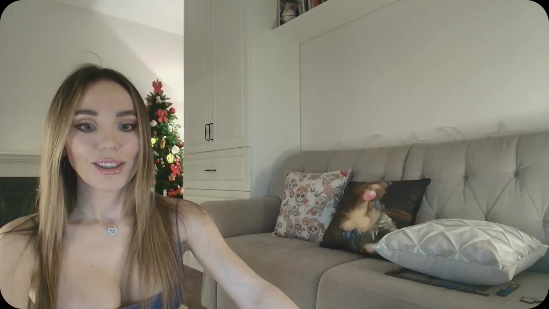 Gallery image thumbnail from Elysewine's myfreecams stream on, 01/18/2025, 06:42 image 17 of 20