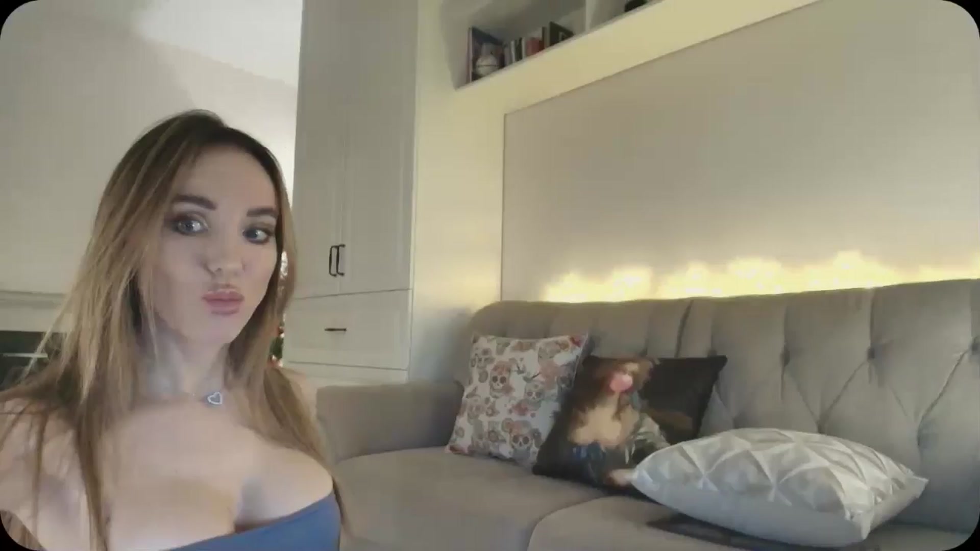 Gallery image thumbnail from Elysewine's myfreecams stream on, 01/18/2025, 06:42 image 7 of 20