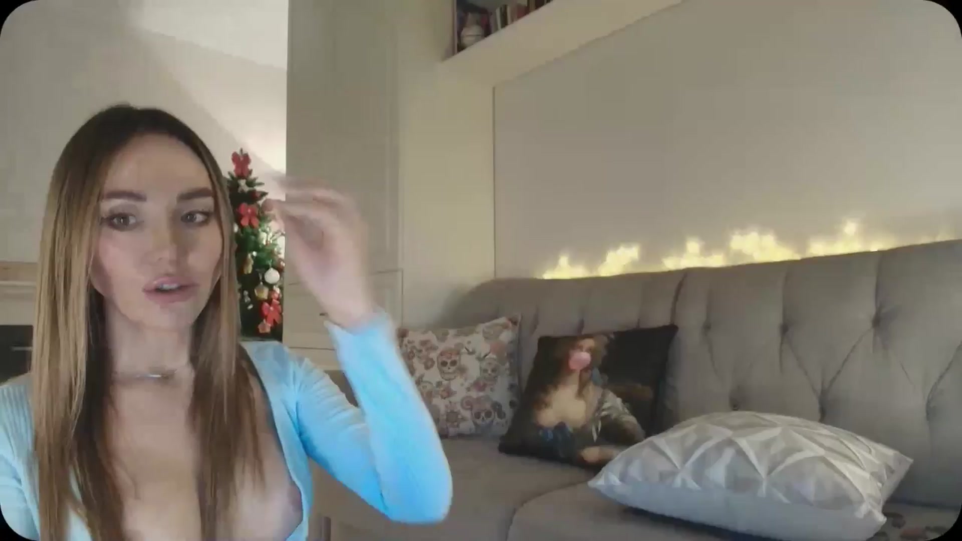 Gallery image thumbnail from Elysewine's myfreecams stream on, 01/19/2025, 07:08 image 17 of 20