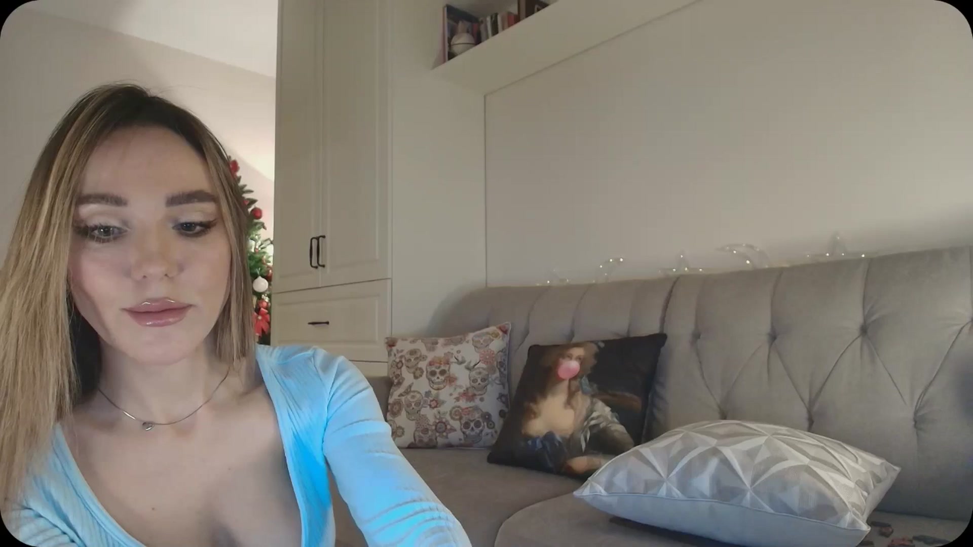 Gallery image thumbnail from Elysewine's myfreecams stream on, 01/19/2025, 07:08 image 1 of 20