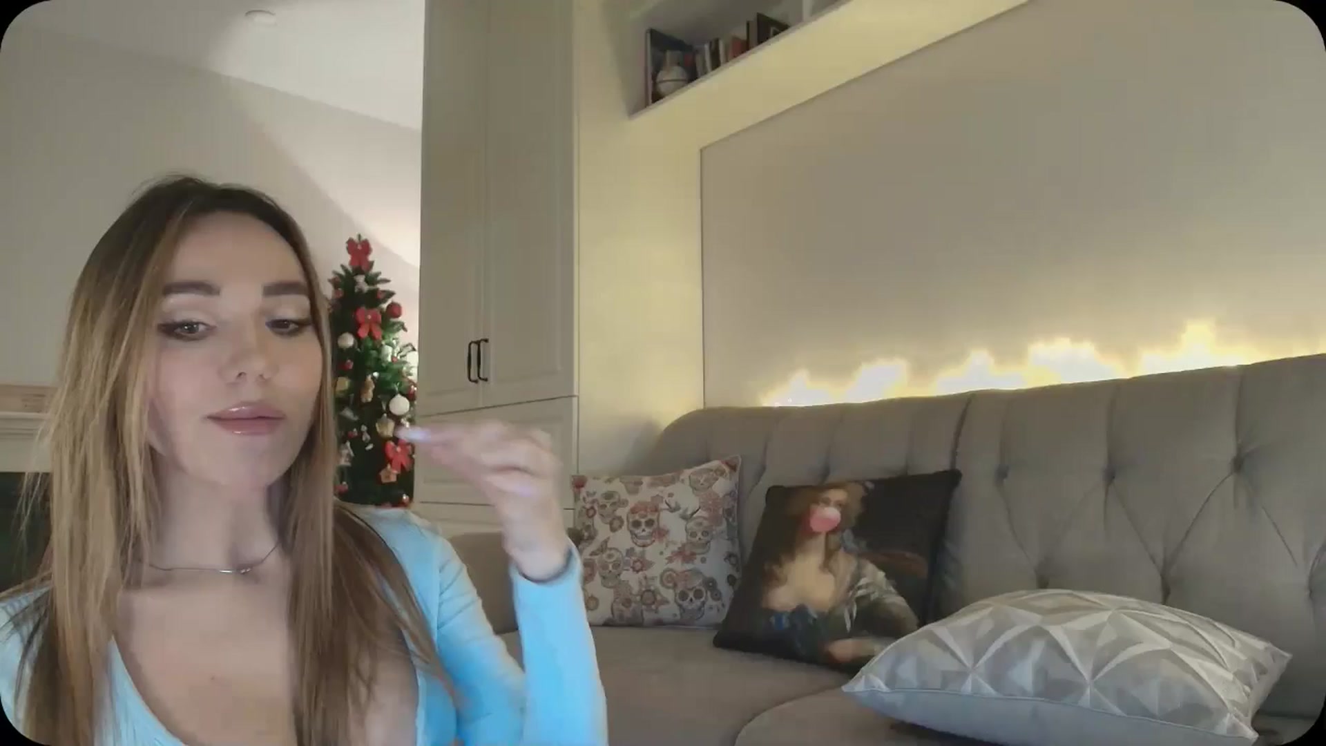 Gallery image thumbnail from Elysewine's myfreecams stream on, 01/19/2025, 07:08 image 8 of 20