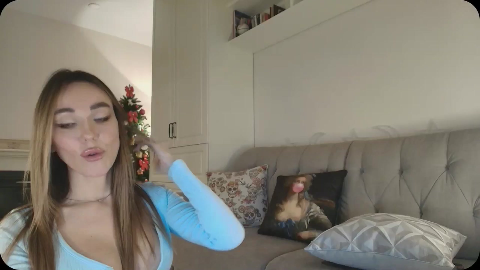 Gallery image thumbnail from Elysewine's myfreecams stream on, 01/19/2025, 07:08 image 9 of 20