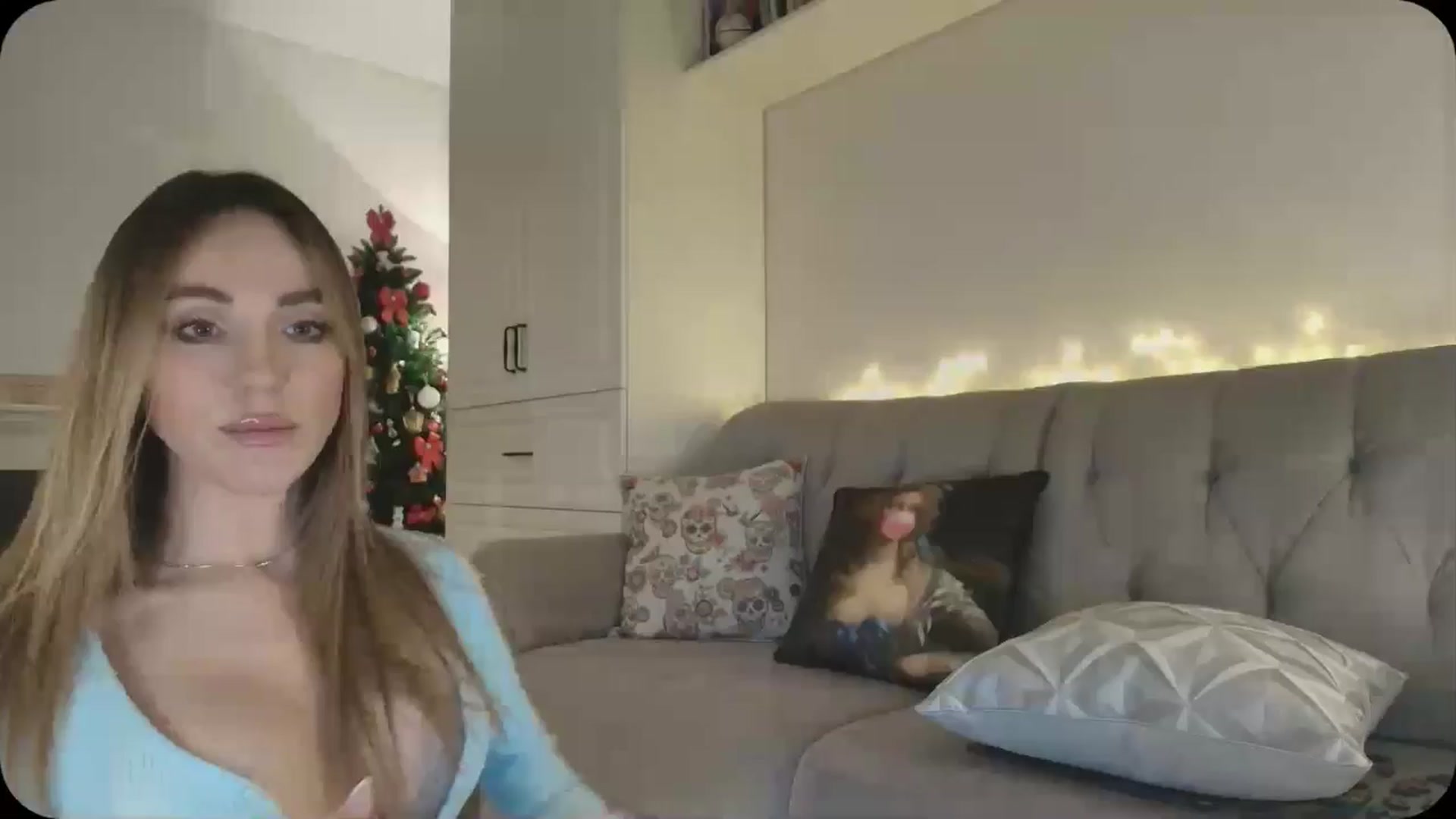Gallery image thumbnail from Elysewine's myfreecams stream on, 01/19/2025, 07:08 image 11 of 20
