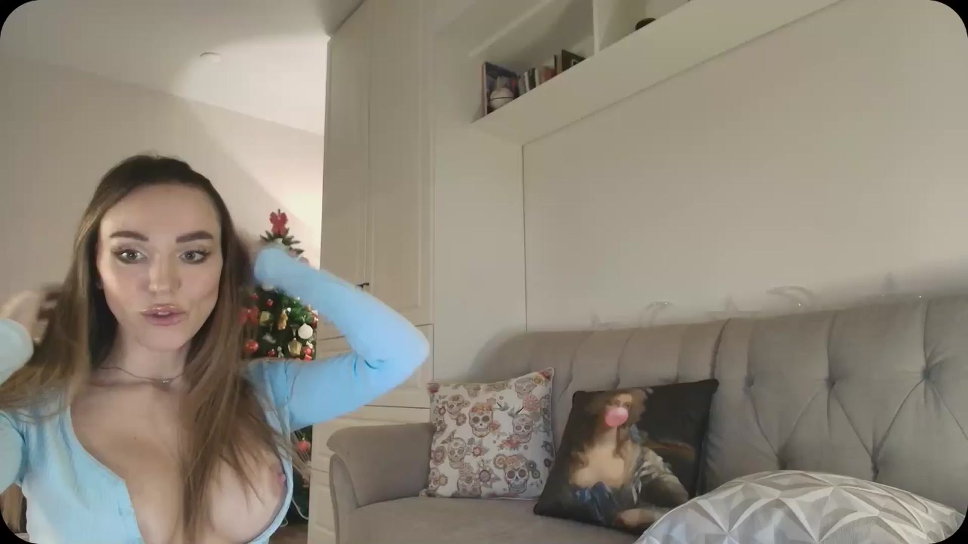 Gallery image thumbnail from Elysewine's myfreecams stream on, 01/19/2025, 07:08 image 15 of 20