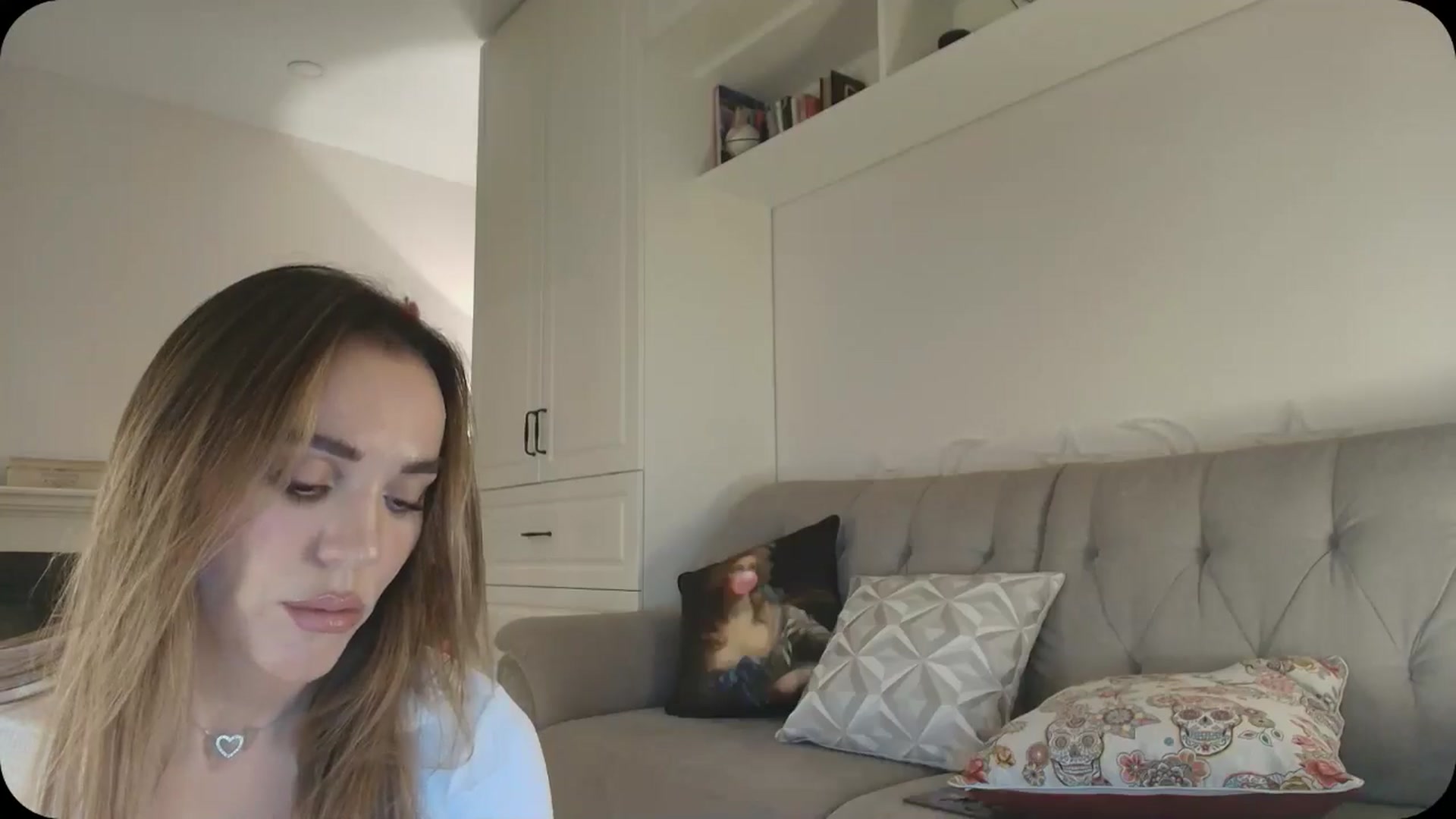 Gallery image thumbnail from Elysewine's myfreecams stream on, 01/25/2025, 07:27 image 4 of 20