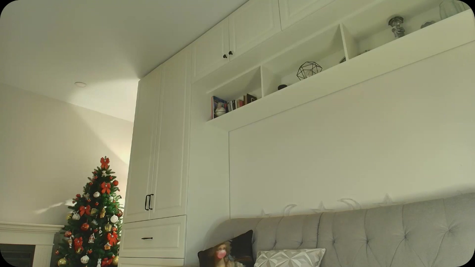 Gallery image thumbnail from Elysewine's myfreecams stream on, 01/25/2025, 07:27 image 19 of 20