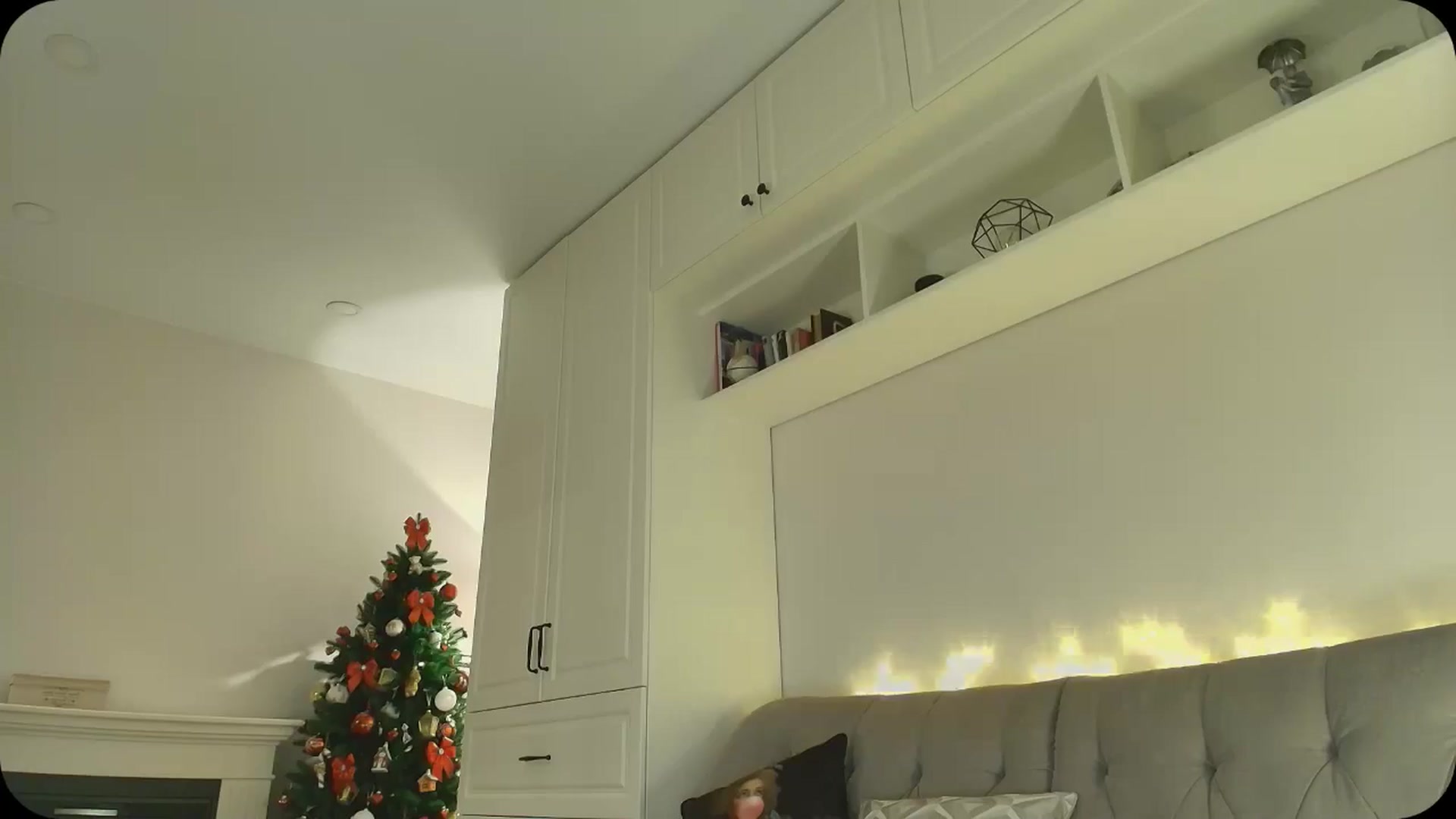 Gallery image thumbnail from Elysewine's myfreecams stream on, 01/25/2025, 07:27 image 2 of 20