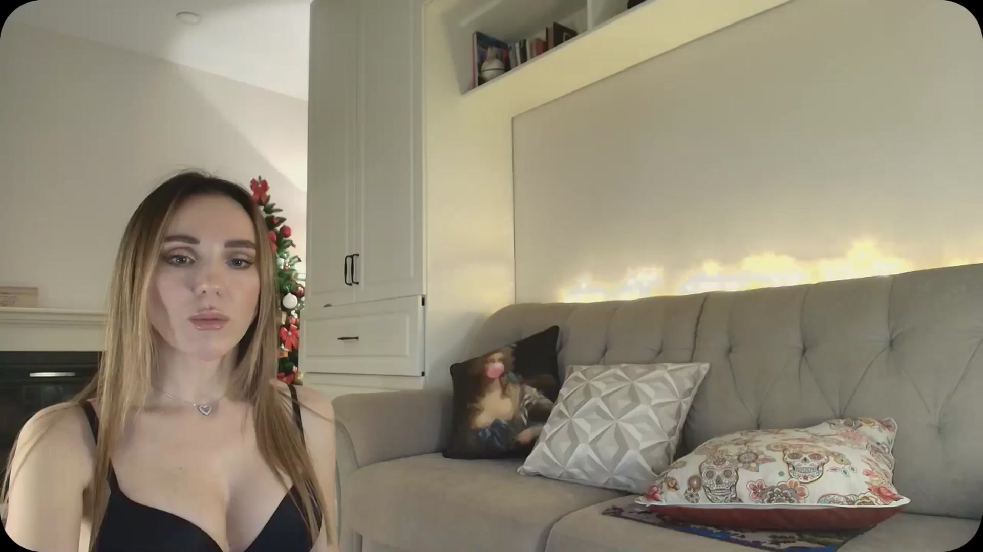 Gallery image thumbnail from Elysewine's myfreecams stream on, 01/25/2025, 08:32 image 3 of 20
