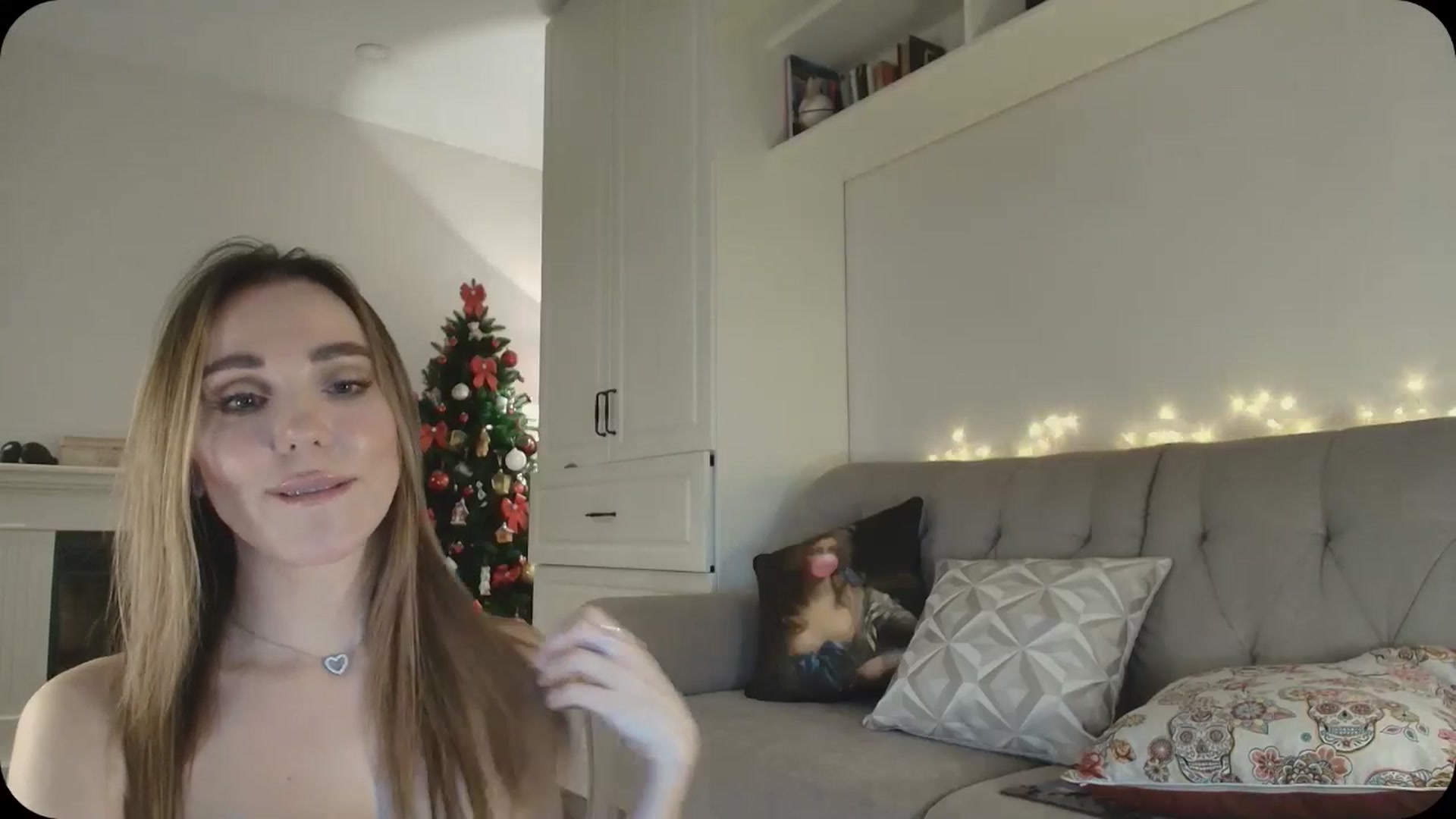 Gallery image thumbnail from Elysewine's myfreecams stream on, 01/25/2025, 08:32 image 19 of 20