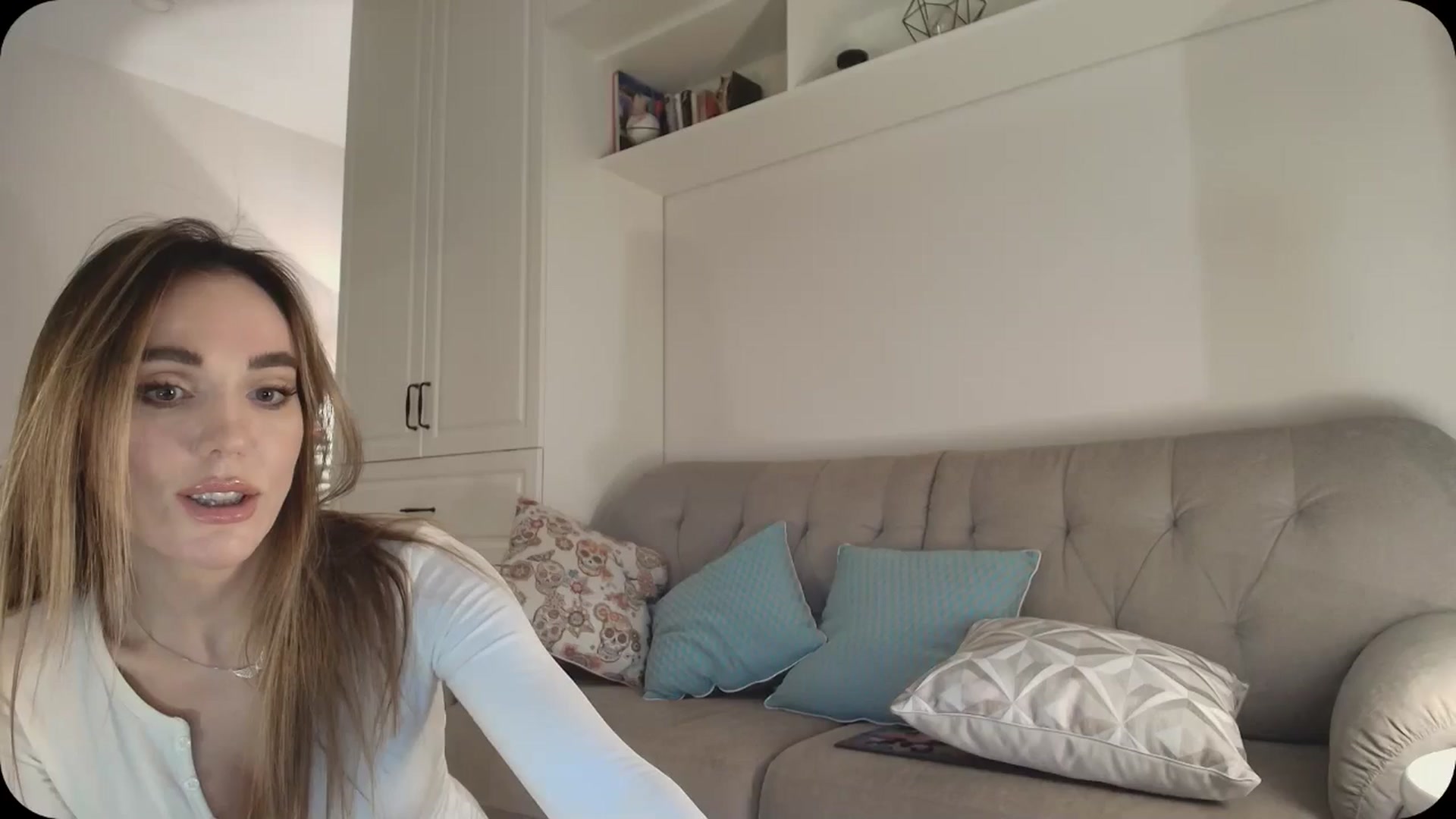 Gallery image thumbnail from Elysewine's myfreecams stream on, 01/26/2025, 05:21 image 8 of 20