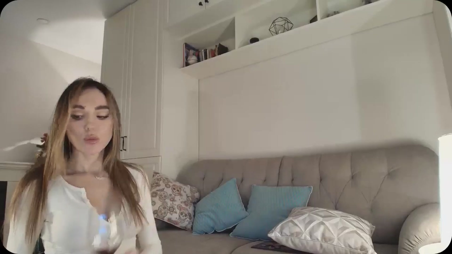 Gallery image thumbnail from Elysewine's myfreecams stream on, 01/26/2025, 05:21 image 12 of 20