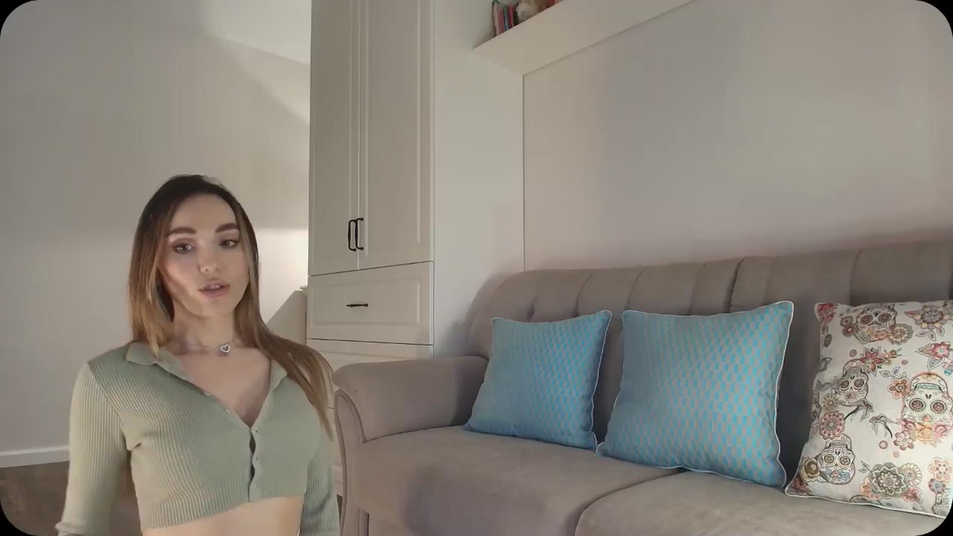 Gallery image thumbnail from Elysewine's myfreecams stream on, 02/02/2025, 06:11 image 5 of 20