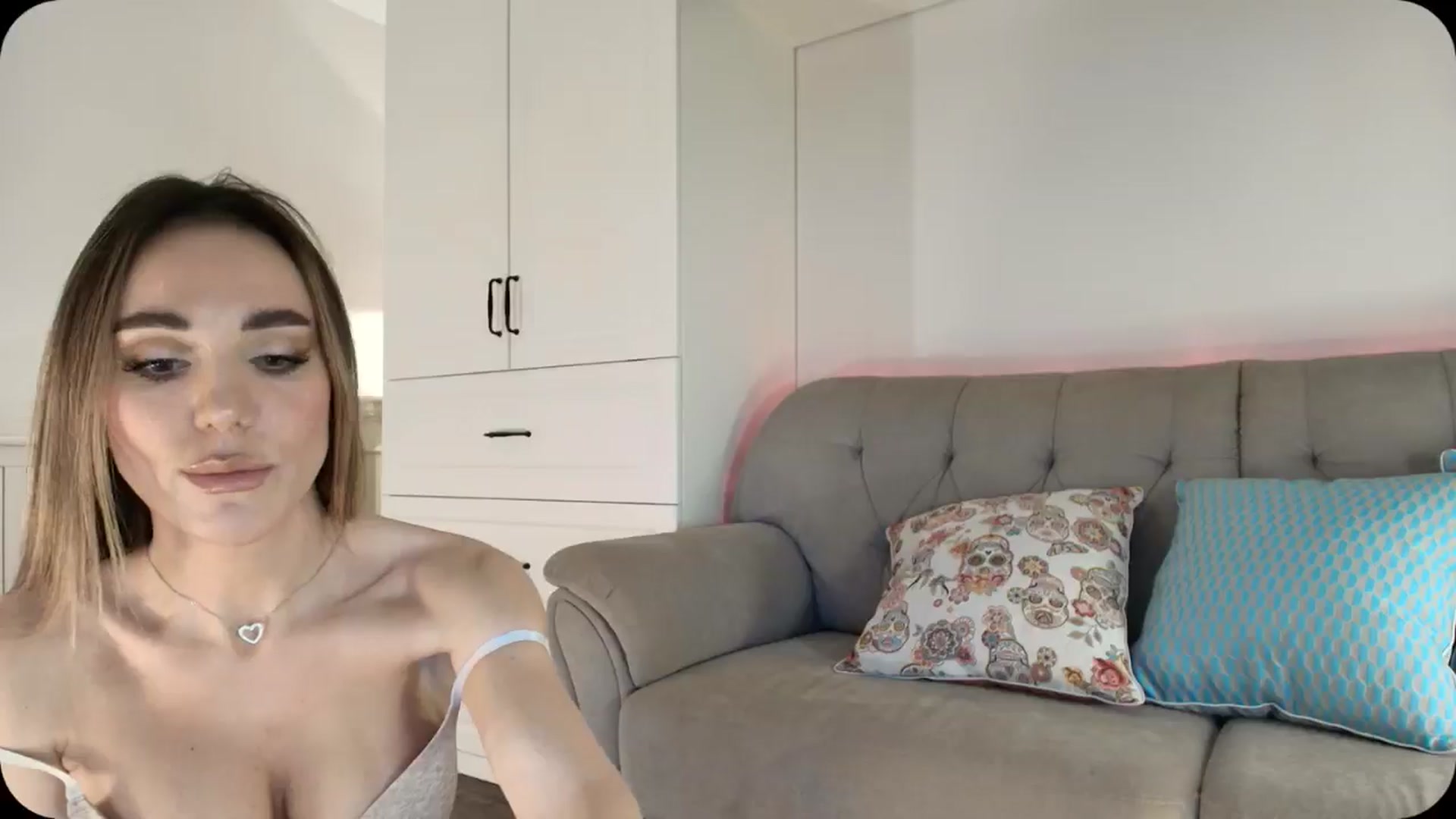 Gallery image thumbnail from Elysewine's myfreecams stream on, 02/08/2025, 06:25 image 12 of 20