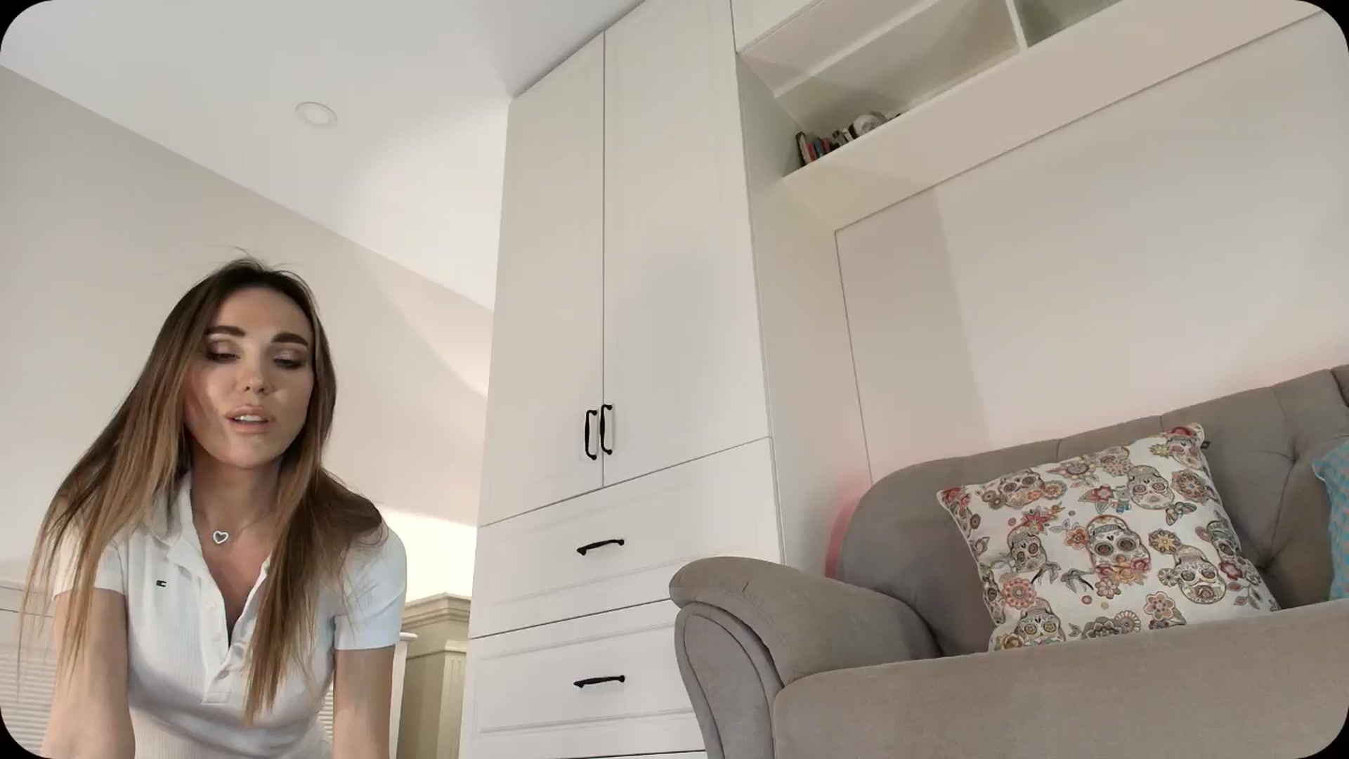 Gallery image thumbnail from Elysewine's myfreecams stream on, 02/08/2025, 08:33 image 2 of 20