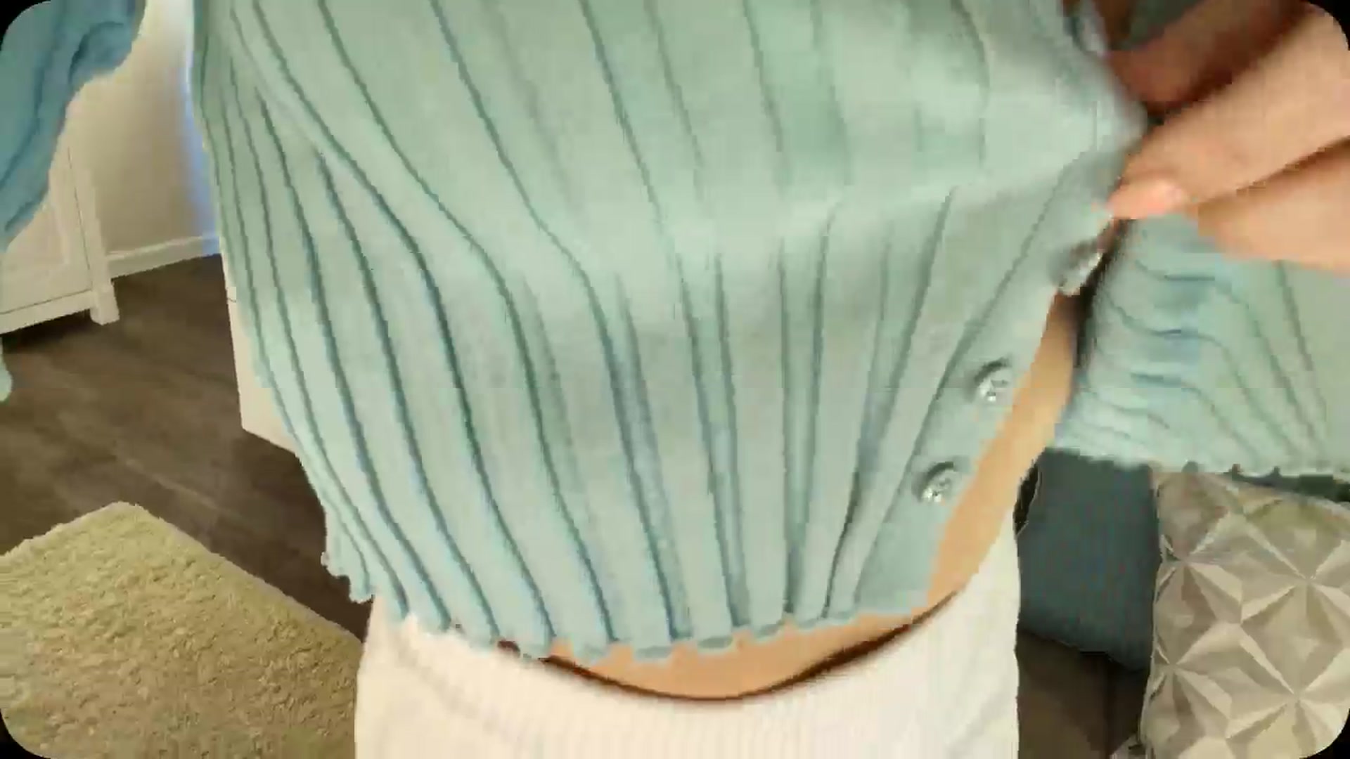 Gallery image thumbnail from Elysewine's myfreecams stream on, 02/16/2025, 07:22 image 19 of 20