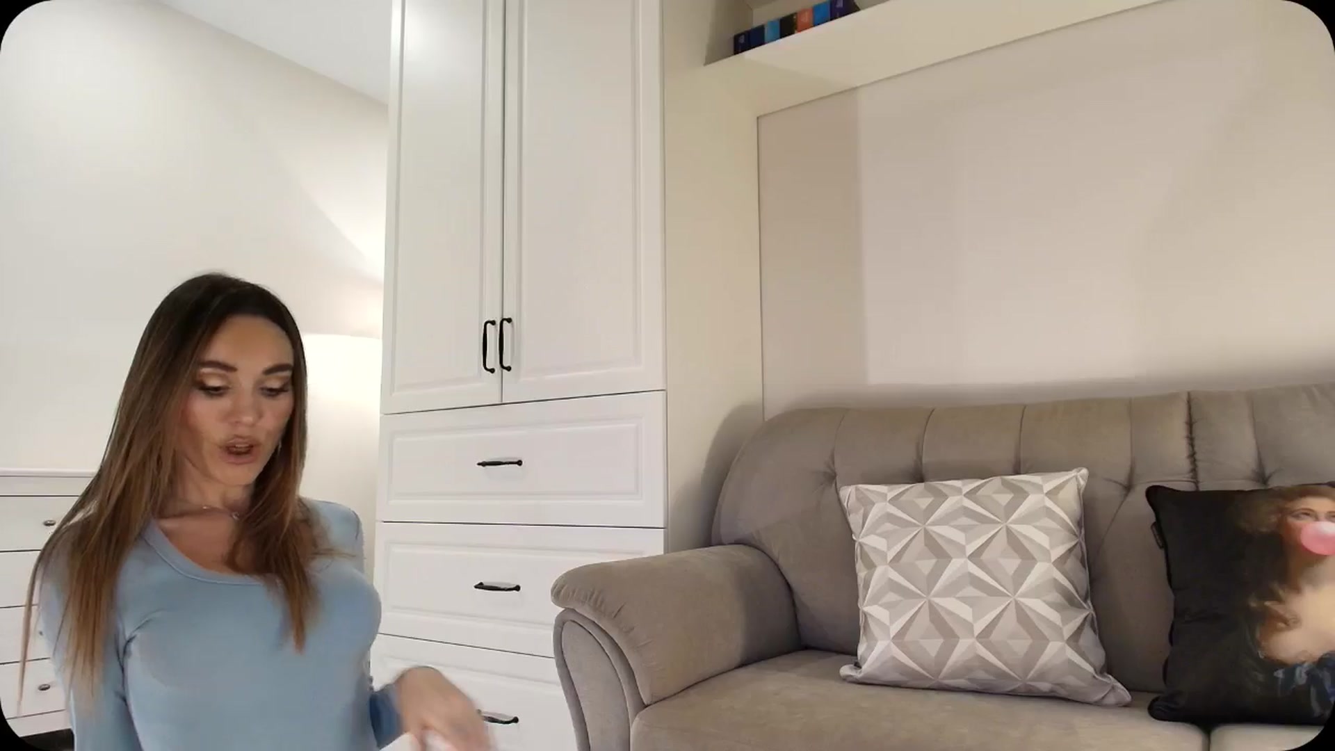 Gallery image thumbnail from Elysewine's myfreecams stream on, 03/01/2025, 05:42 image 17 of 20