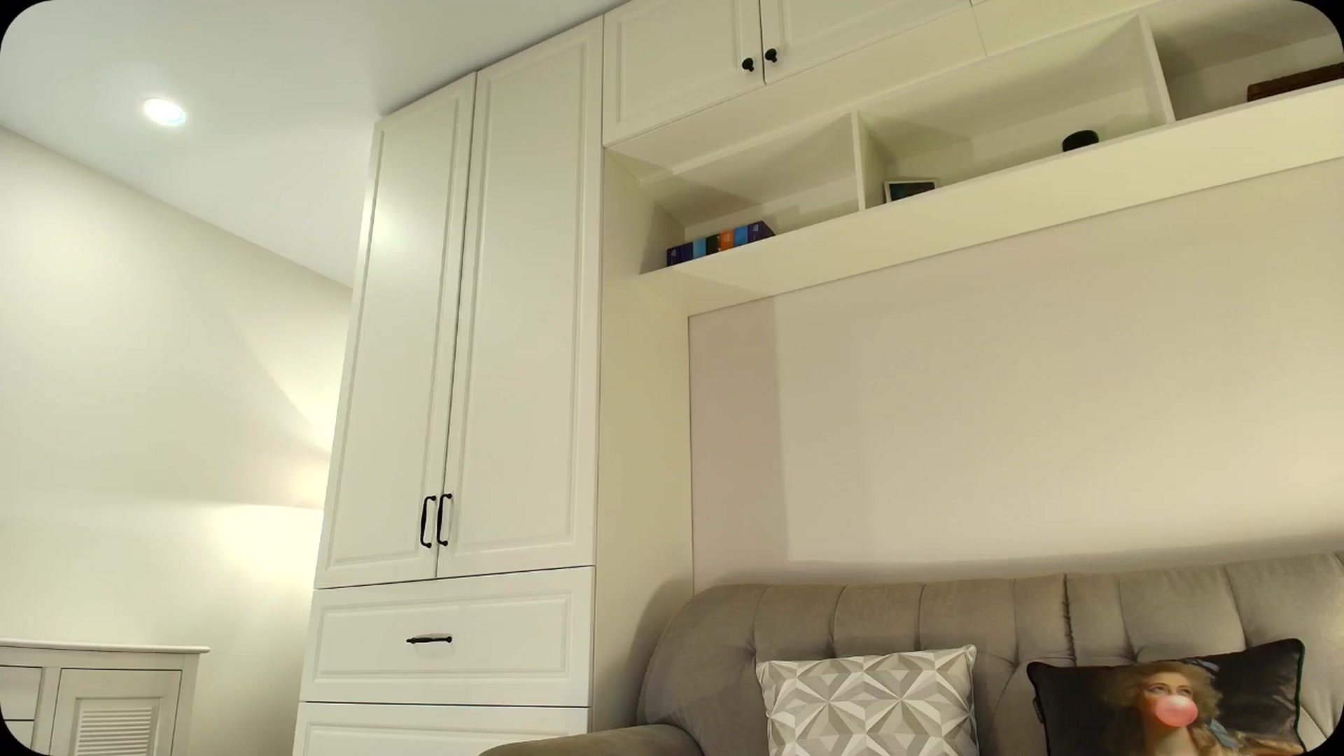 Gallery image thumbnail from Elysewine's myfreecams stream on, 03/01/2025, 05:42 image 12 of 20