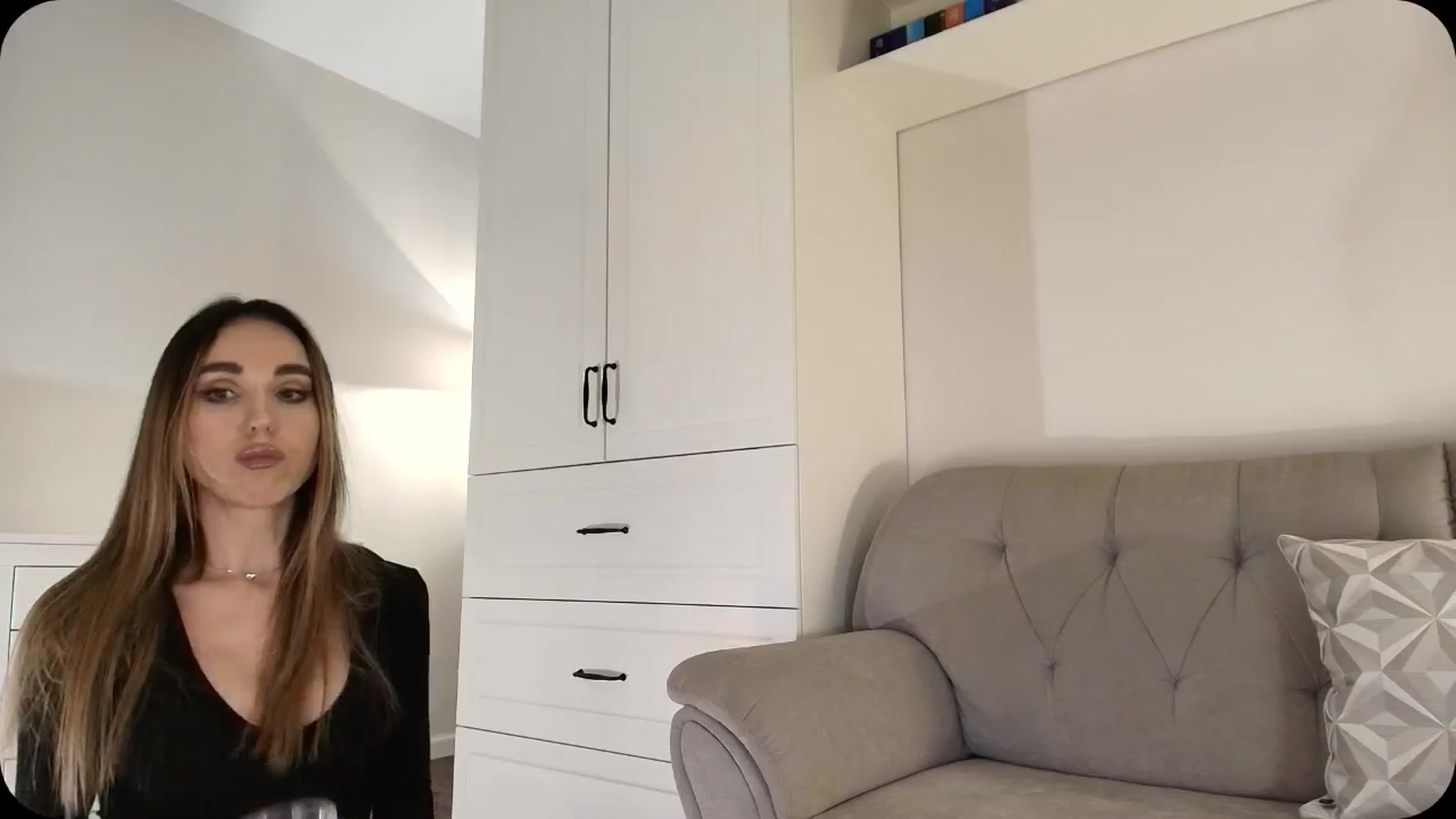 Gallery image thumbnail from Elysewine's myfreecams stream on, 03/02/2025, 06:22 image 11 of 20