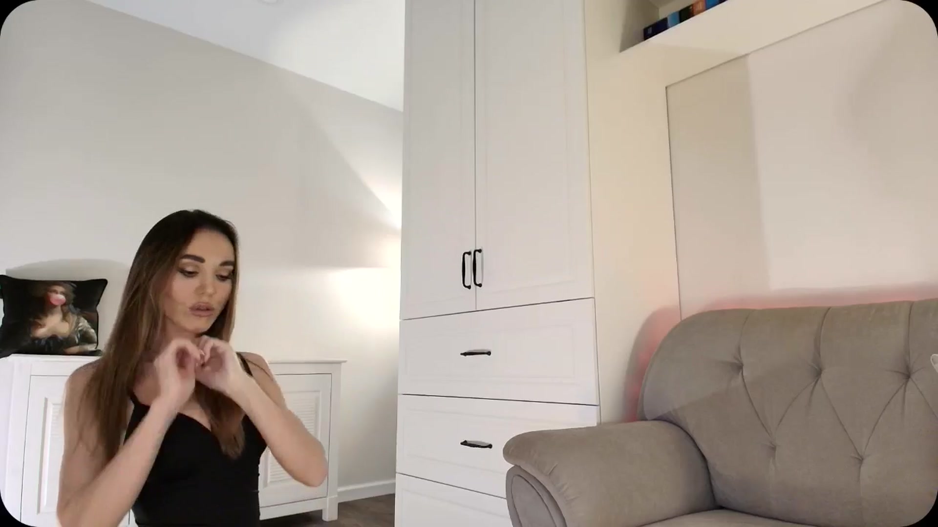 Gallery image thumbnail from Elysewine's myfreecams stream on, 03/02/2025, 06:22 image 3 of 20