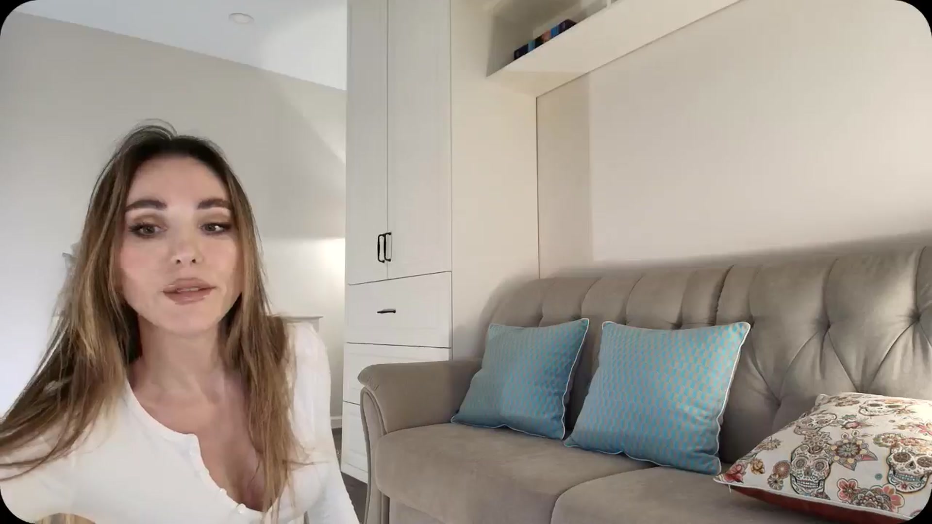 Gallery image thumbnail from Elysewine's myfreecams stream on, 03/09/2025, 06:55 image 2 of 20