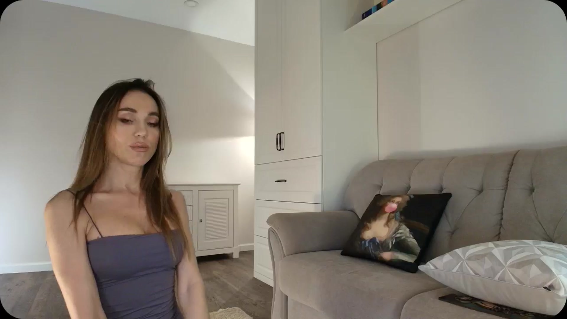 Gallery image thumbnail from Elysewine's myfreecams stream on, 03/29/2025, 06:04 image 2 of 20