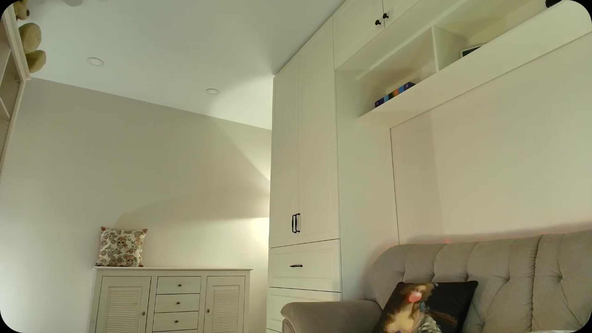 Gallery image thumbnail from Elysewine's myfreecams stream on, 03/29/2025, 06:04 image 5 of 20